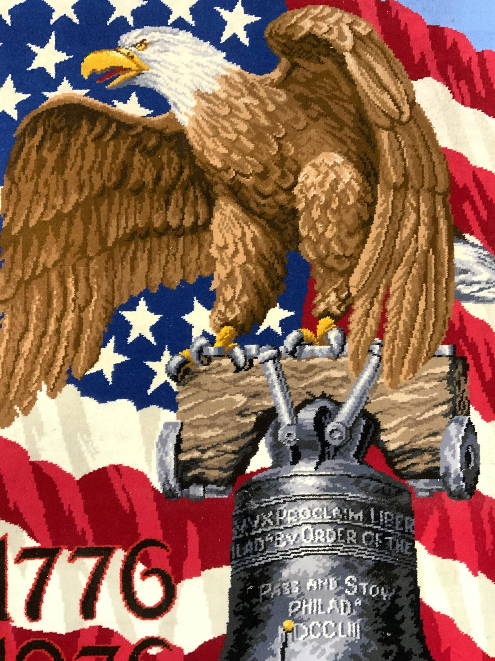 ALEXANDER SMITH CARPET THE AMERICAN LEGEND Rug (1 of 11)