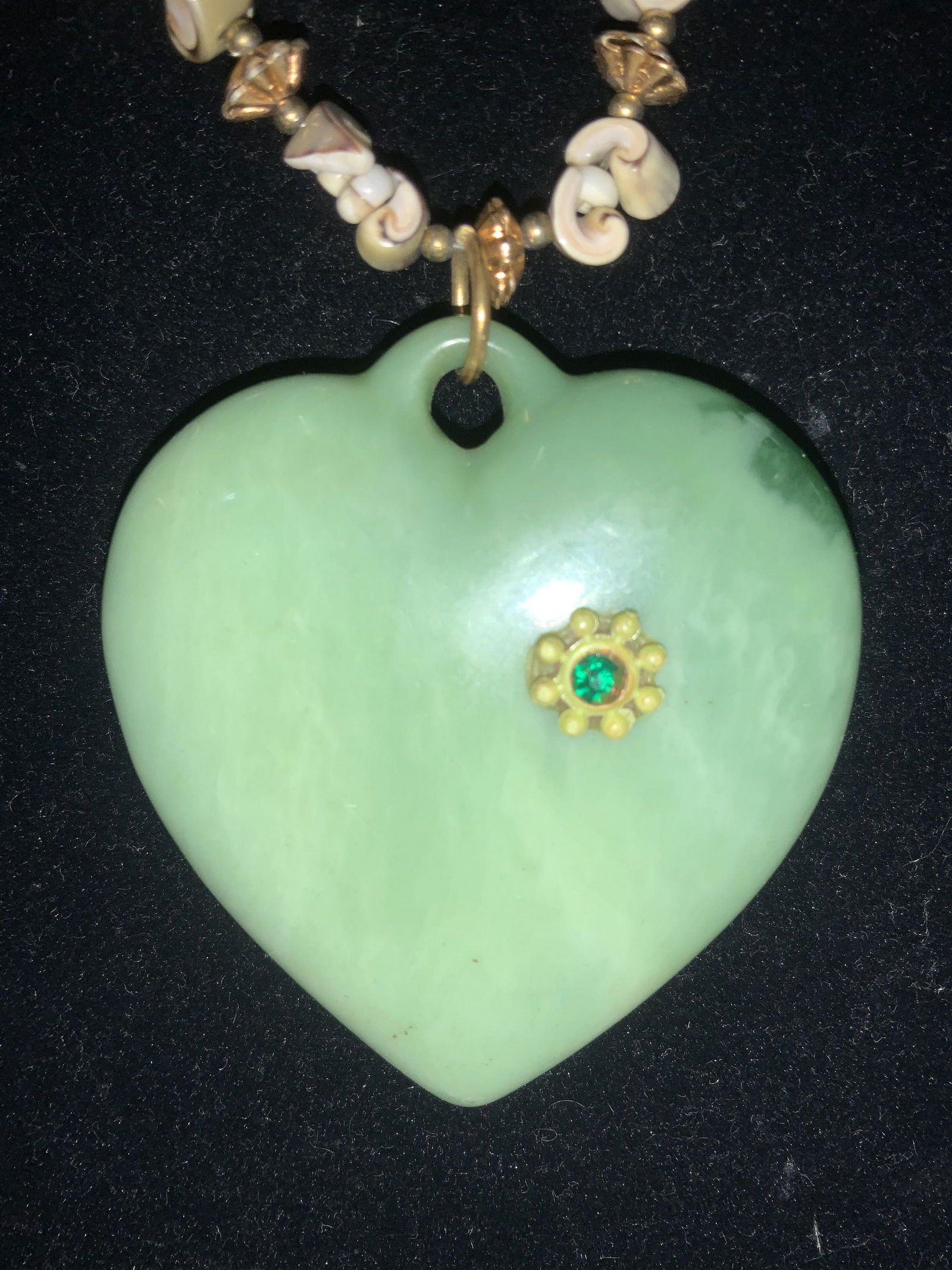 Handmade Beaded Choker w Lrg Heart Pendant (1 of 4)