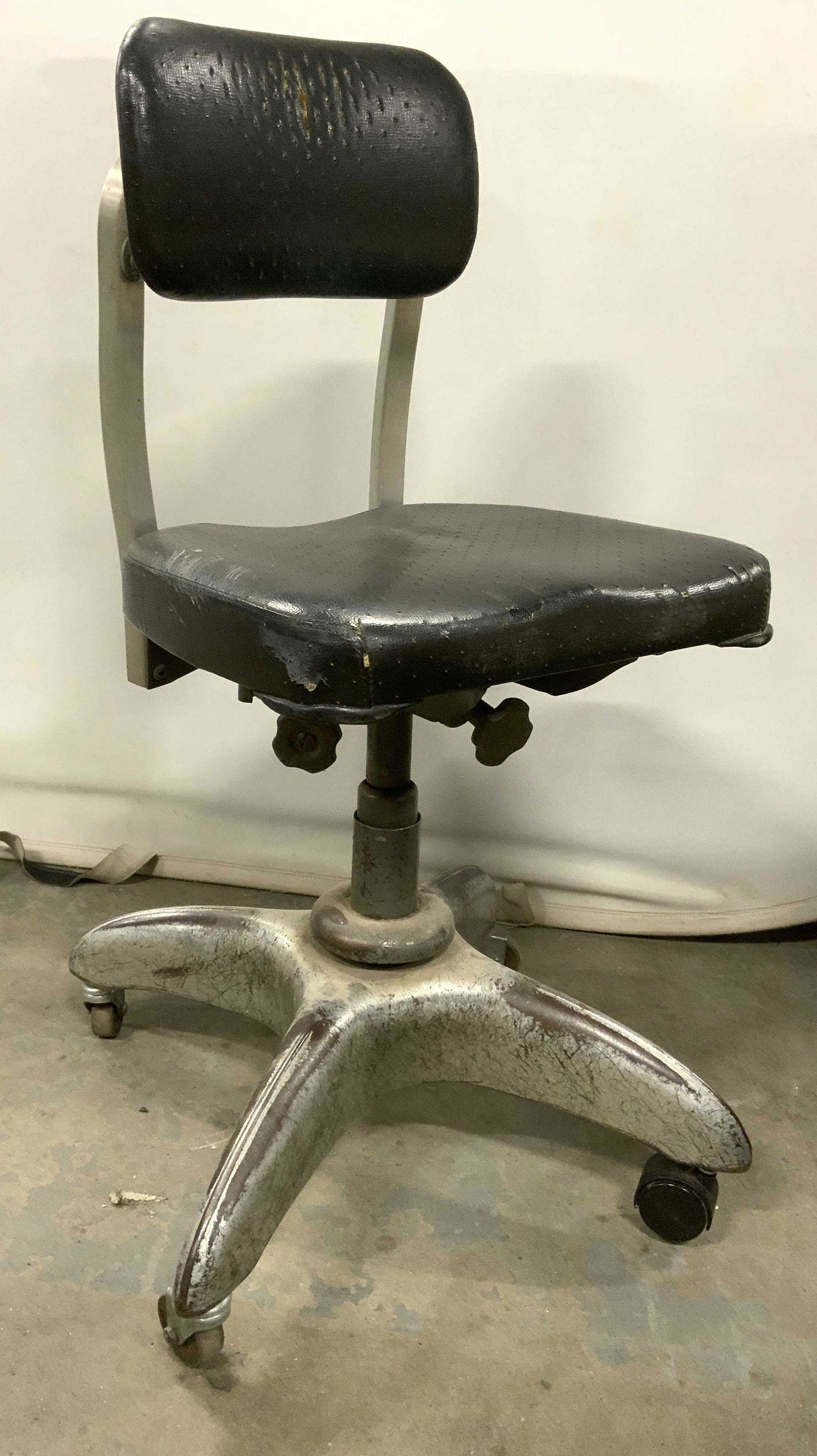 Goodform Vintage Industrial Metal Office Chair