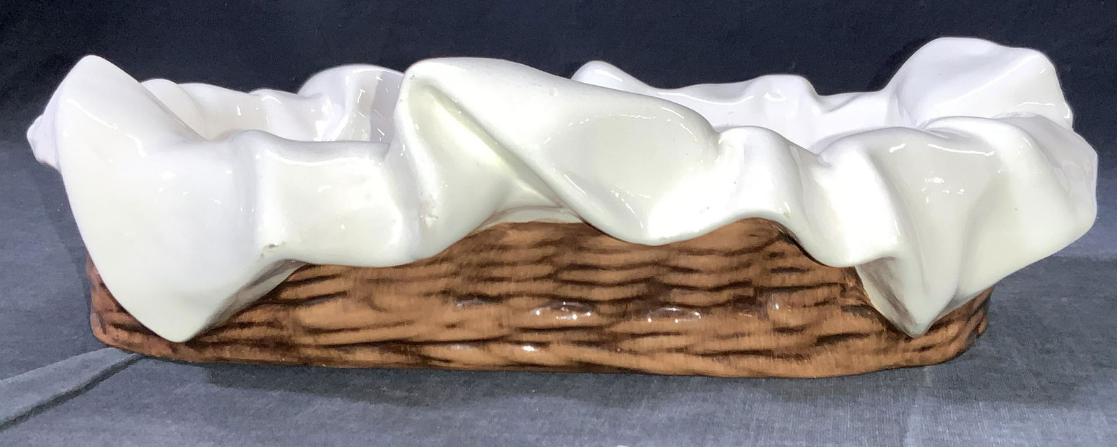 Vintage Ceramic Basket (1 of 6)