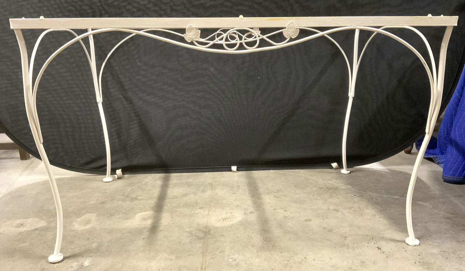 Vintage Metal Patio Table Frame White (1 of 8)