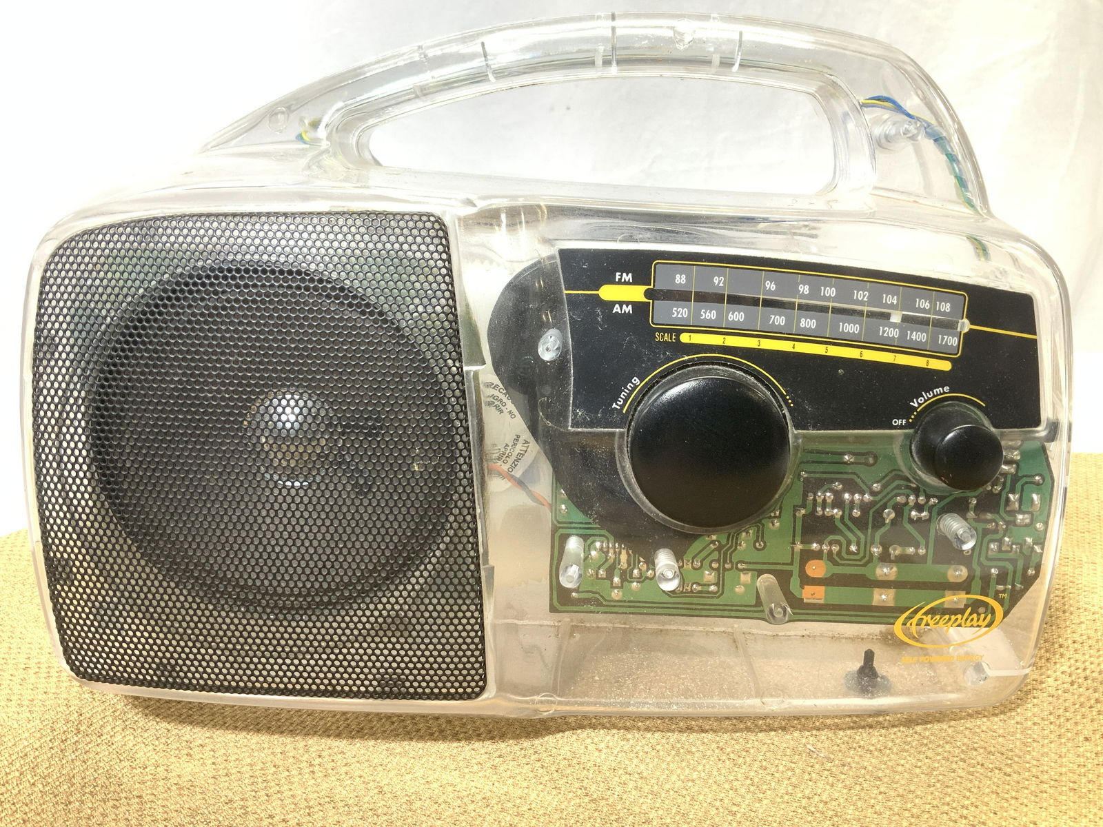 Freeplay Solar Powered Table Radio (1 of 7)