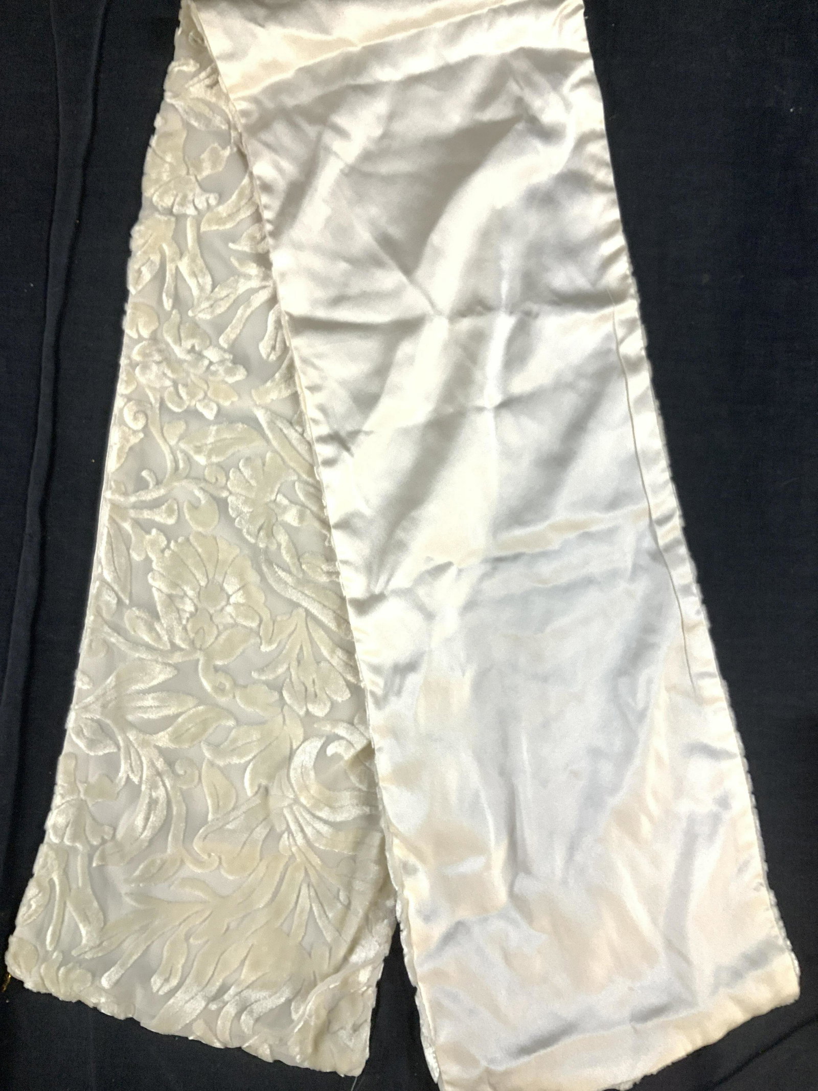 Saks Fifth Avenue New Fancy Neck Scarf: New with tag is this EVE REID cream toned Ladies scarf, with original Saks Fifth Avenue store tag. Plush fauna decor of relief. Backside possibly silk. Signed designer charm tag sewn to garment. Measu