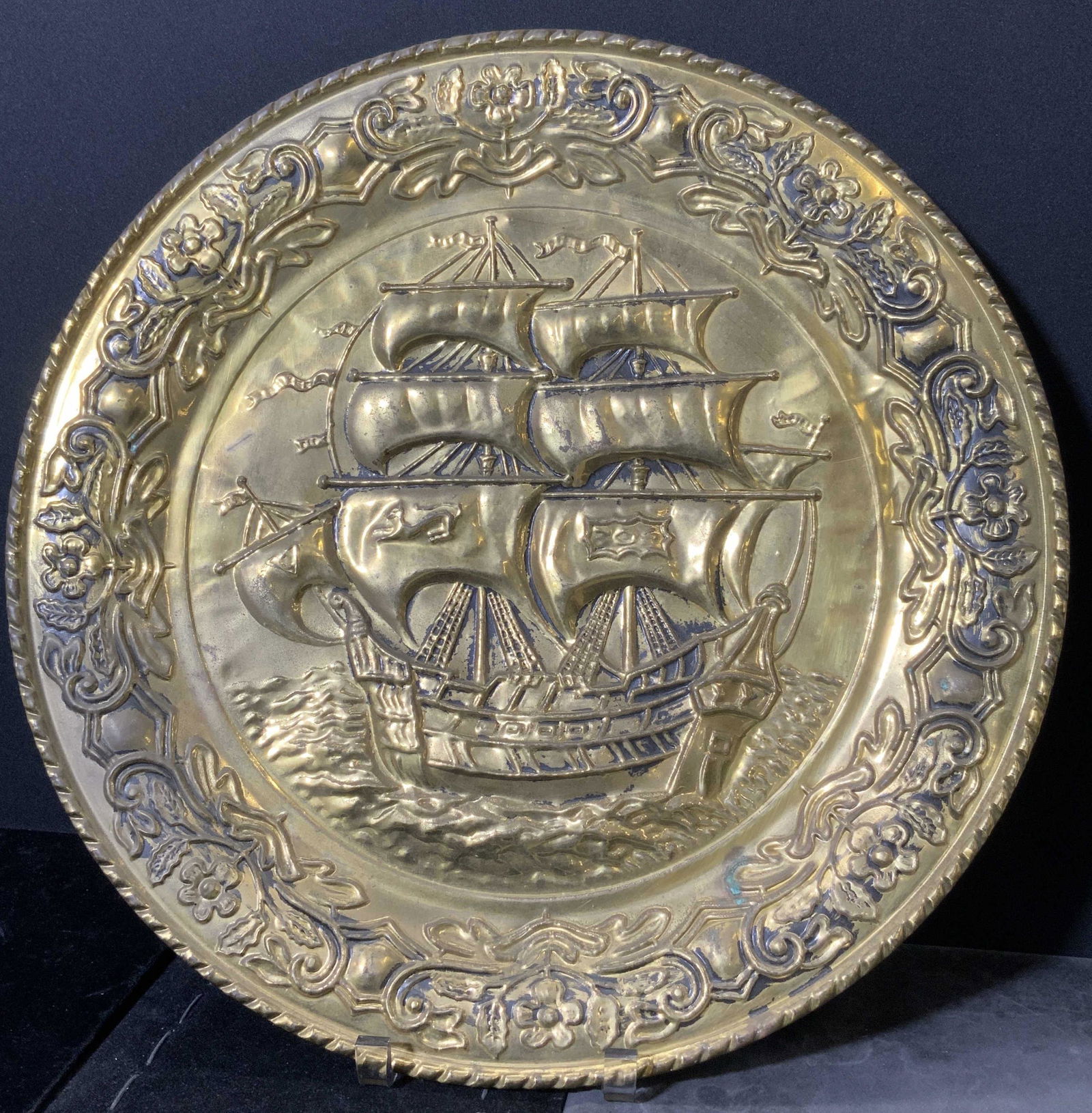 Hammered Brass Wall Decor, England (1 of 6)