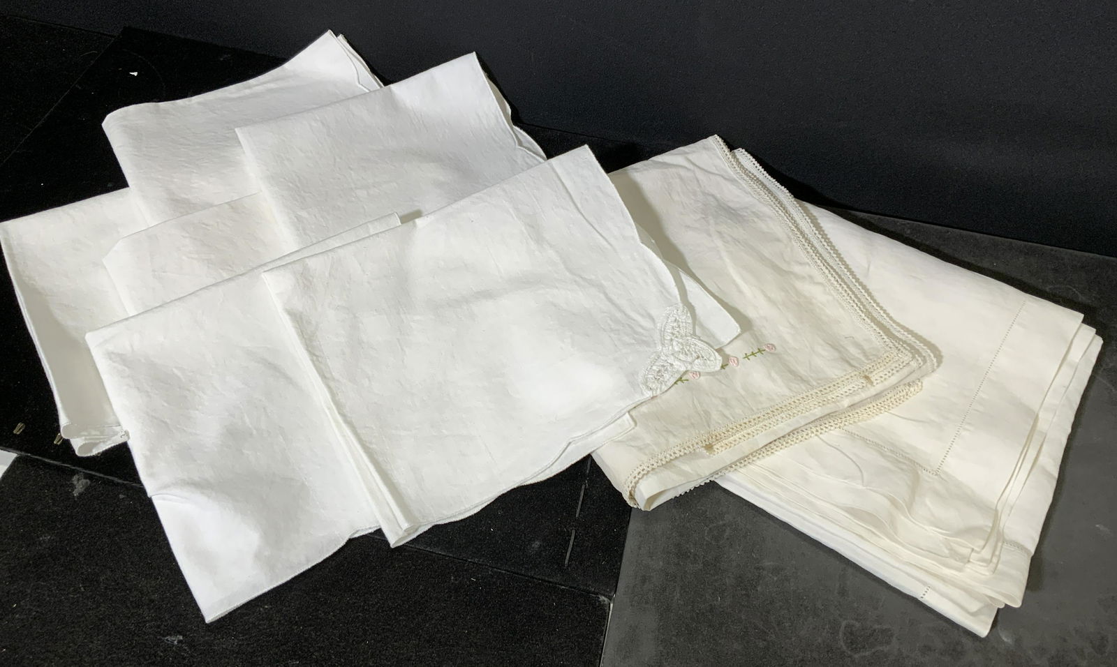 Group Lot 8 Pressed Table Linens (1 of 5)