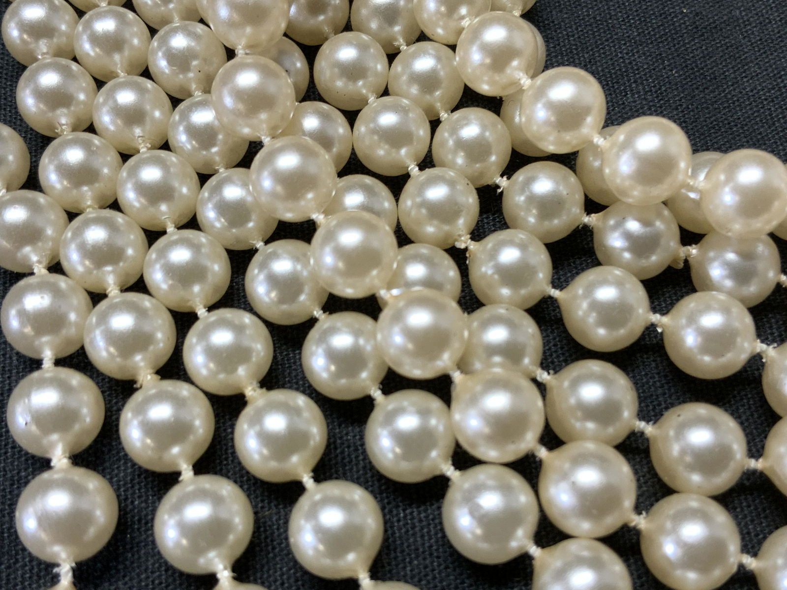 Lot of 3 Pearlescent Strands & Necklace (1 of 5)