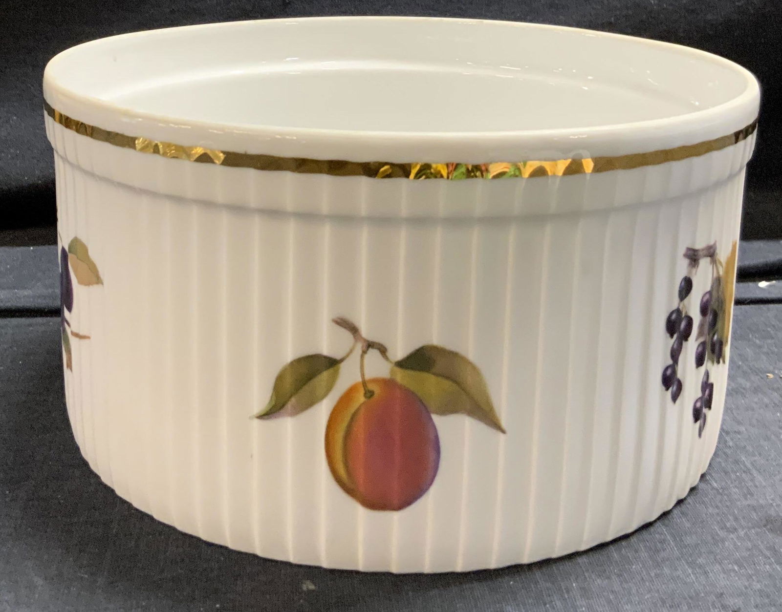ROYAL WORCESTER Porcelain SoufflÃ© Baking Dish (1 of 7)