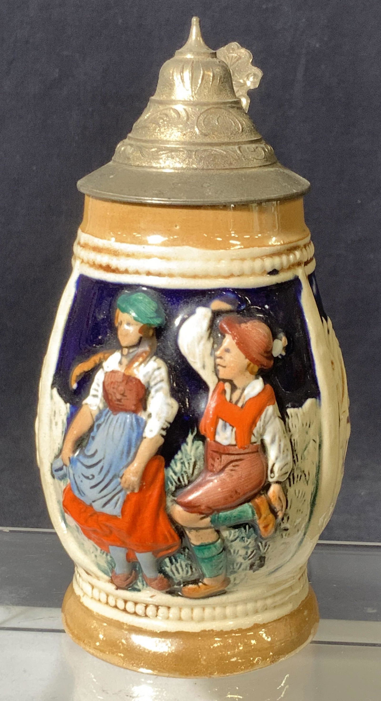 MR German Porcelain Beer Stein w Lid (1 of 6)