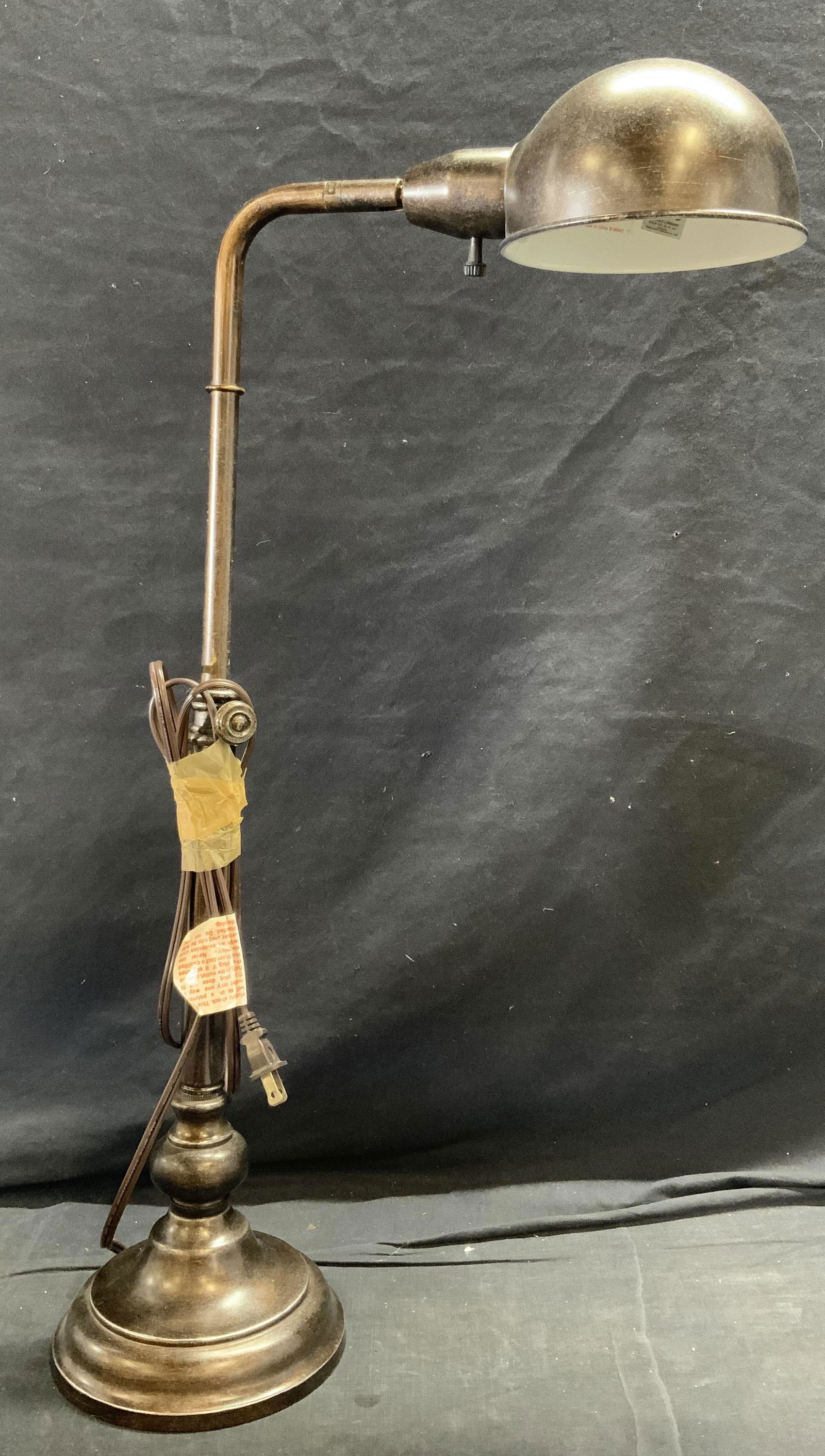 Mid Modern Century Style Table Lamp (1 of 6)