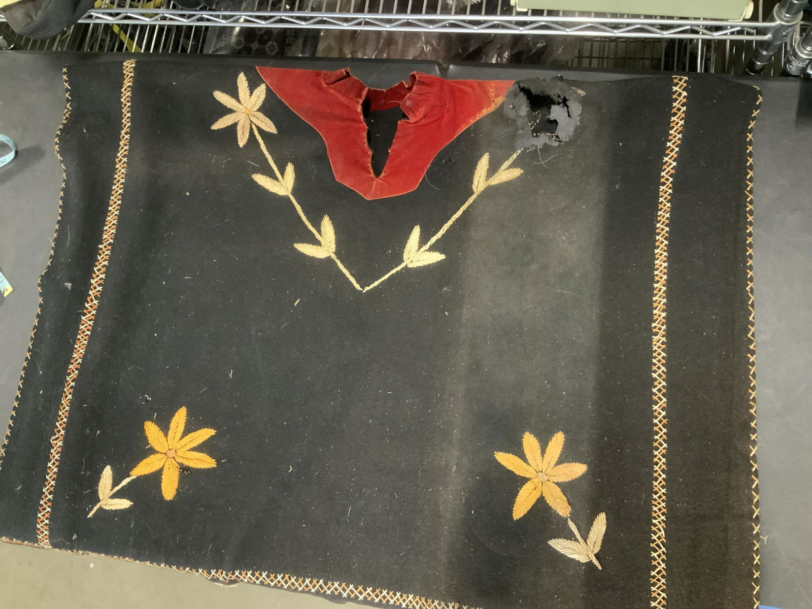 Vtg Embroidered Wool Poncho w Tassels (1 of 8)