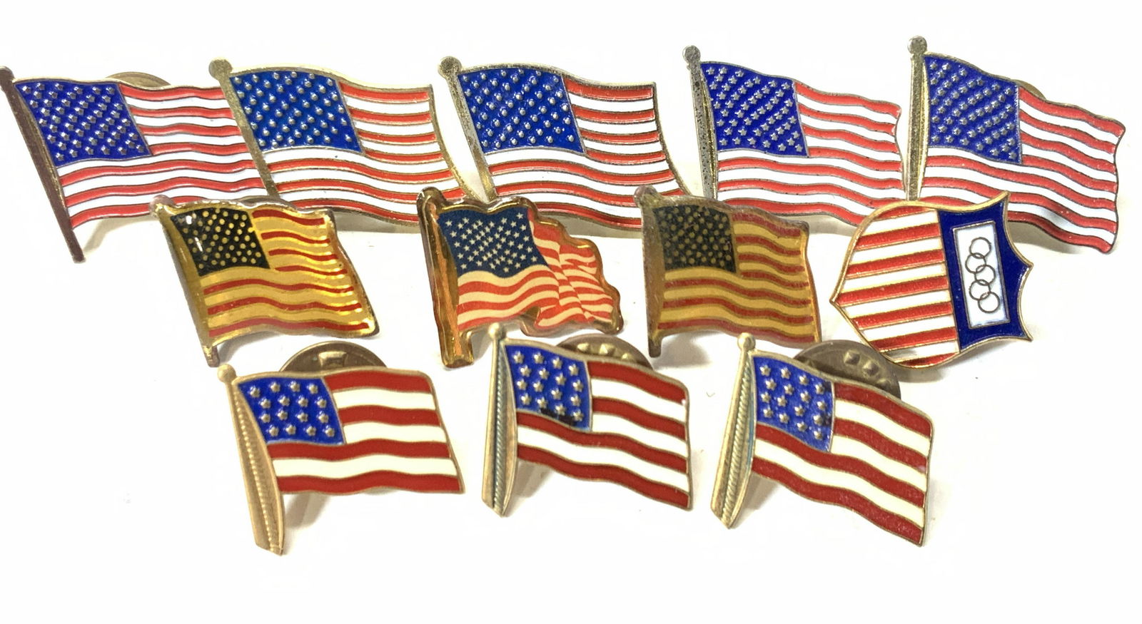 12 American Flag Enamel Lapel Pins (1 of 7)