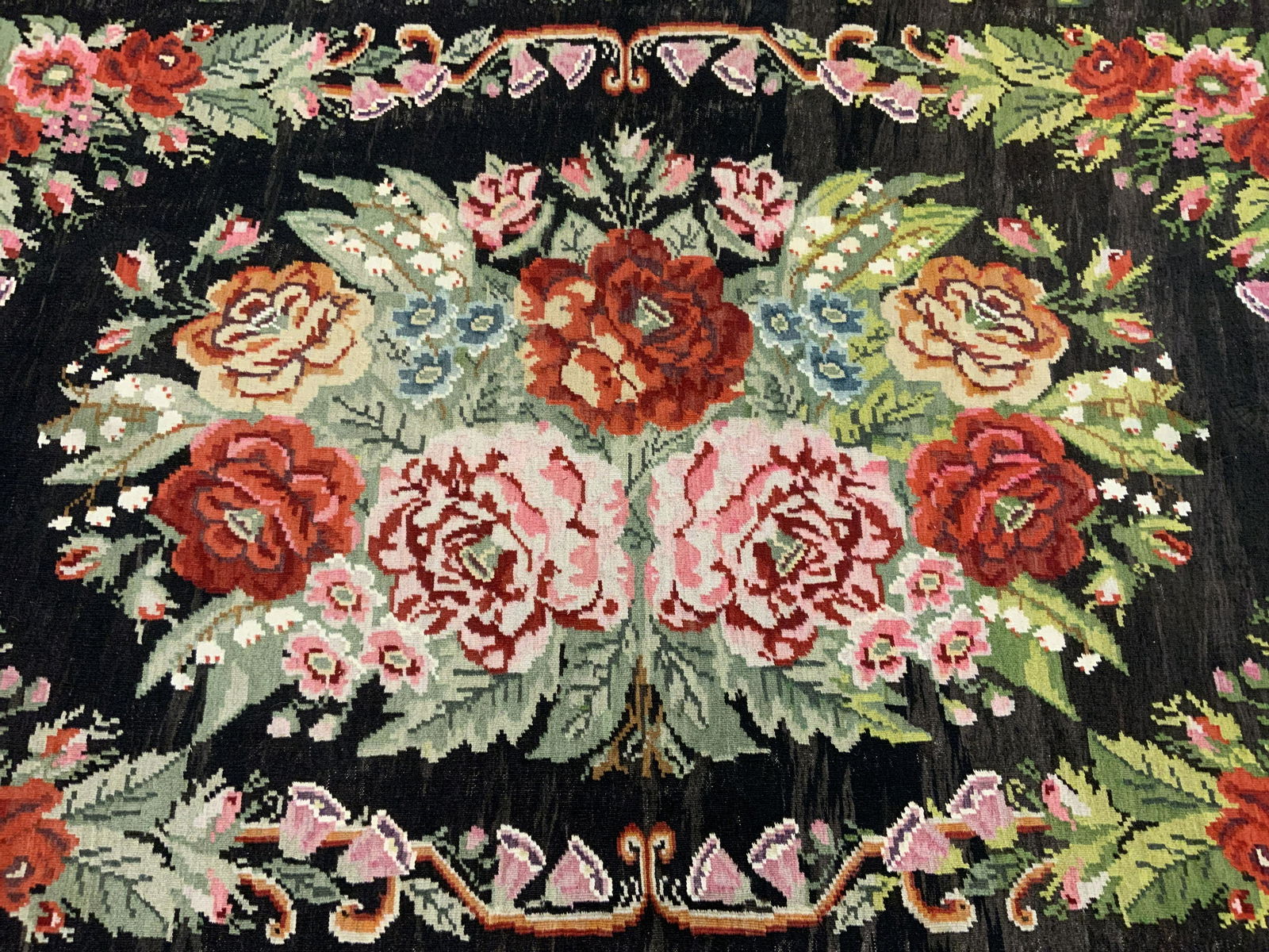 Vintage Room Sized Area Rug (1 of 6)