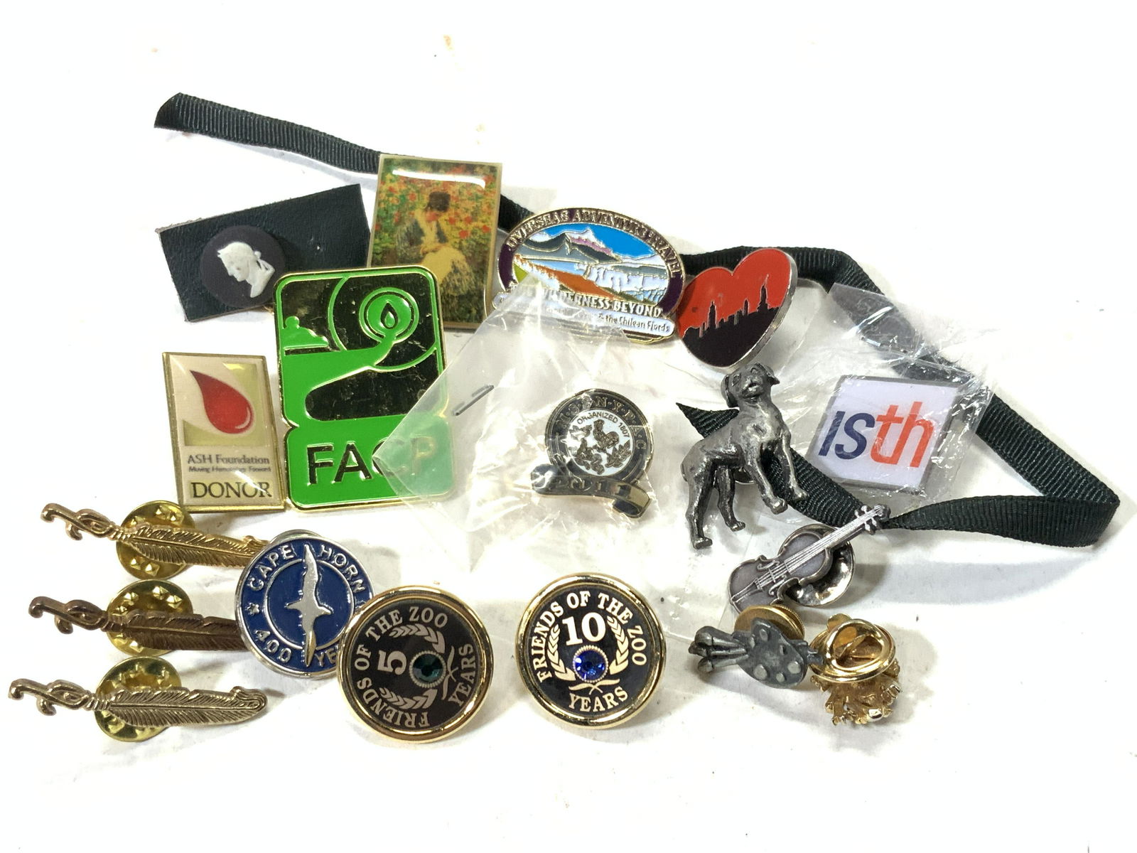 Group Lot 18 Vintage Lapel Enamel Pins (1 of 7)