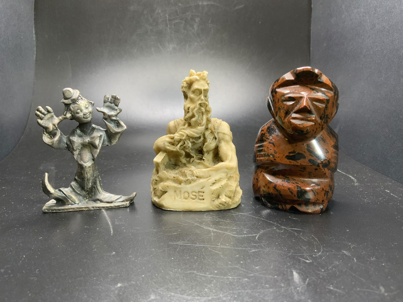 Lot 3 Desktop Accessories (1 of 6)