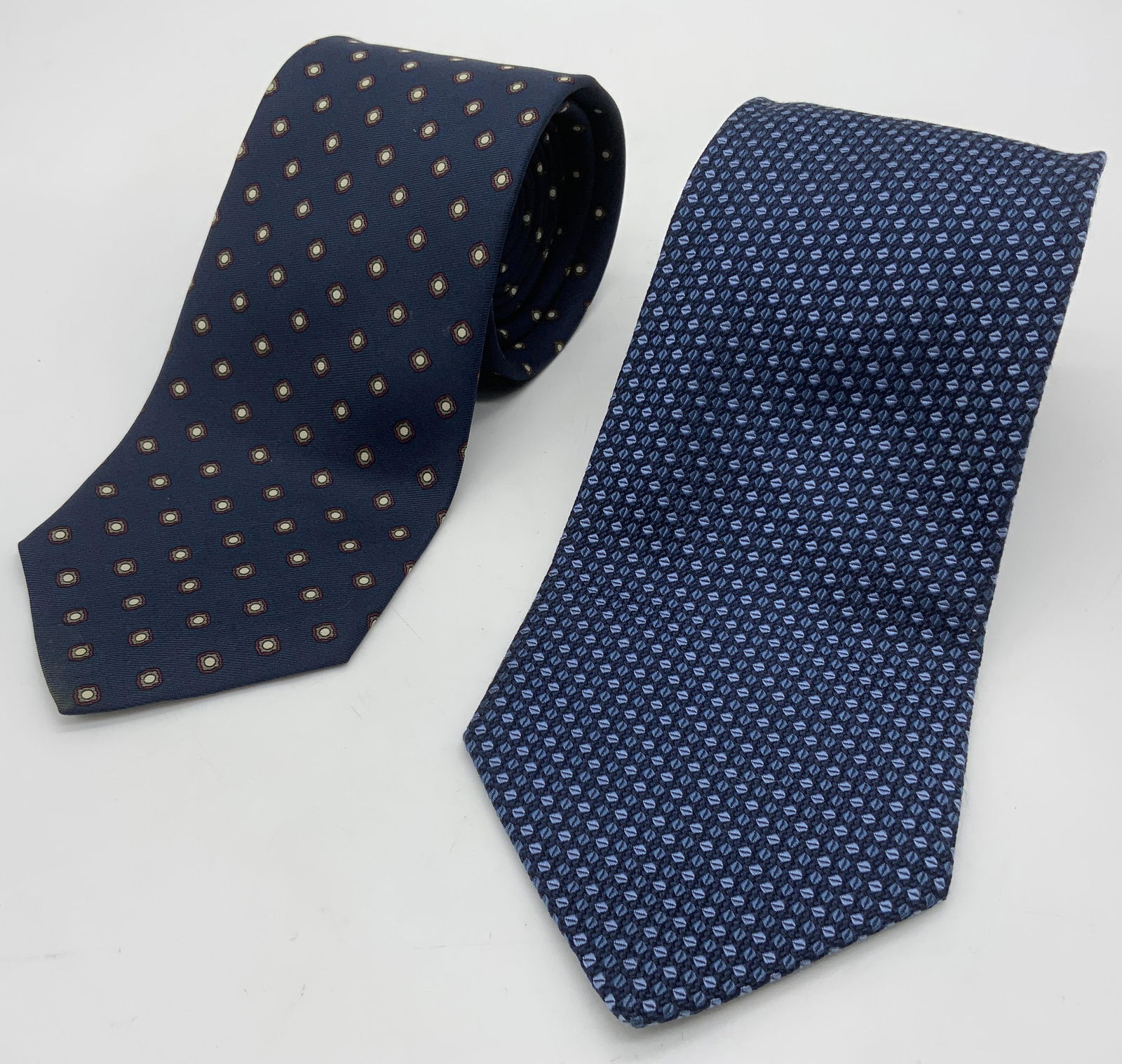 Lot 2 BROOKS BROTHERS Silk Neckties (1 of 5)