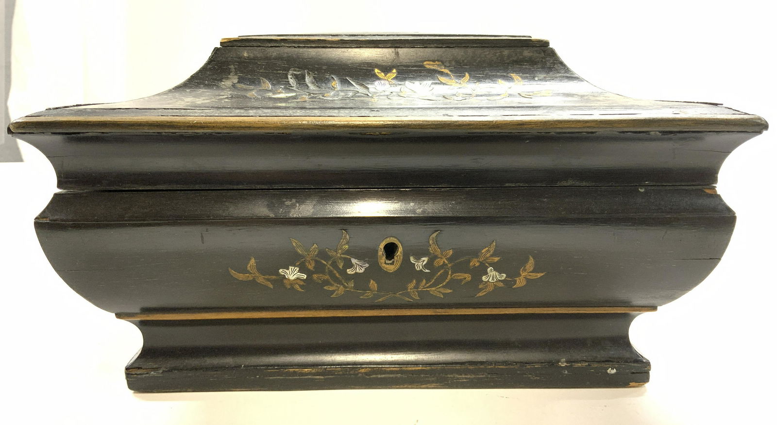 Lacquered Asian Wooden Lidded Keepsake Box (1 of 9)