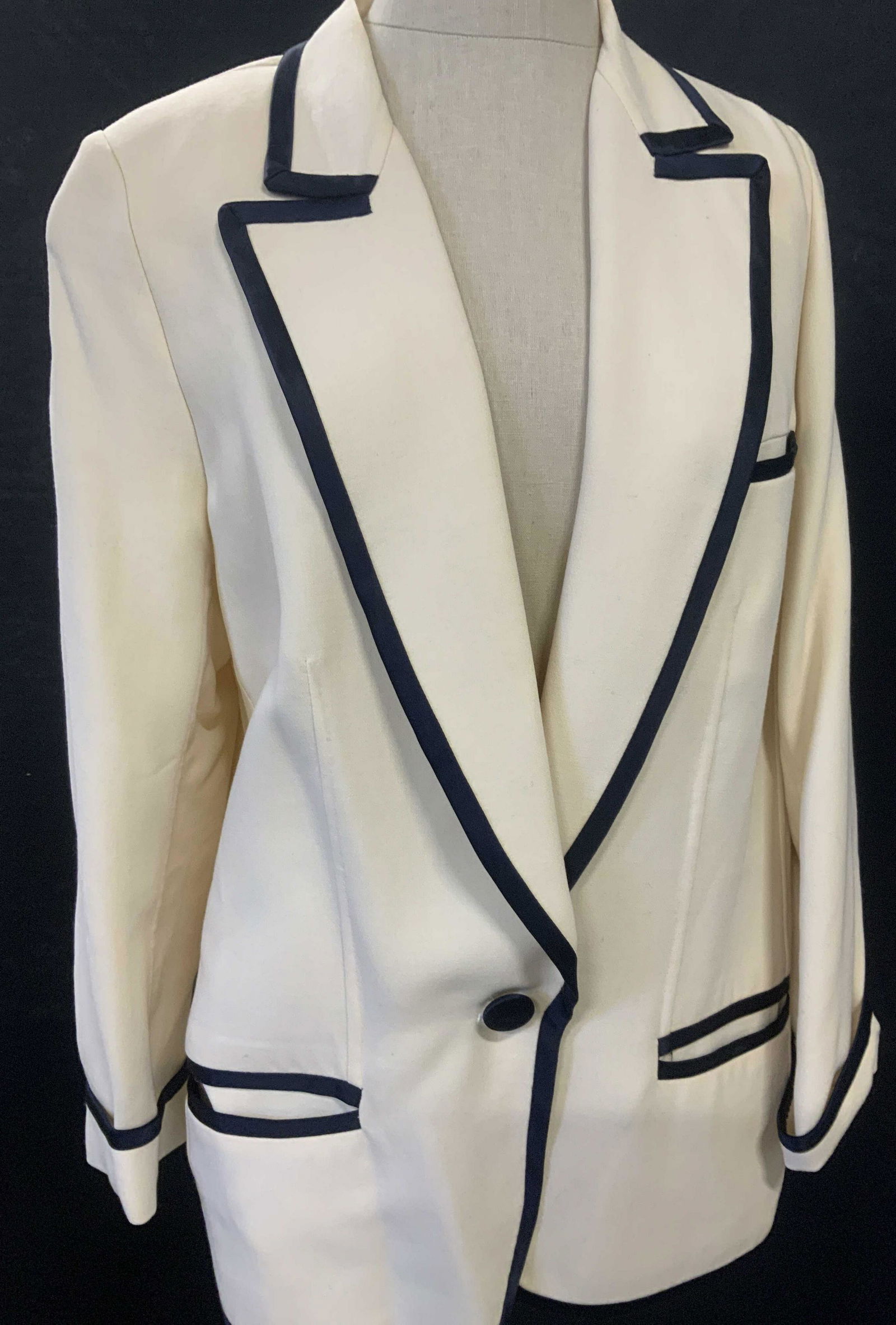 DONNA KAREN Handmade Wool Blazer, Italy (1 of 6)