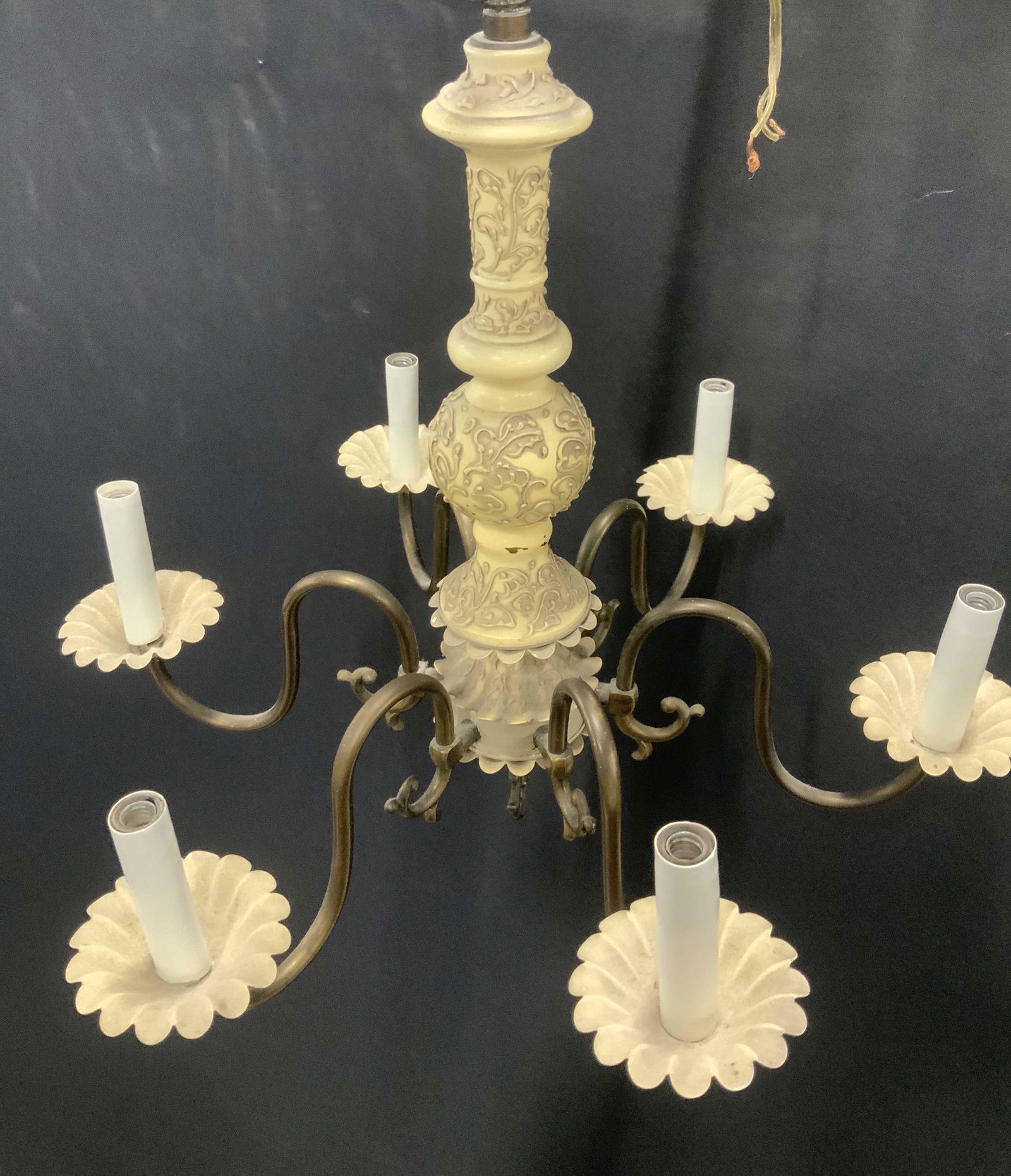 6 Arm Vtg Victorian Toleware Chandelier (1 of 12)