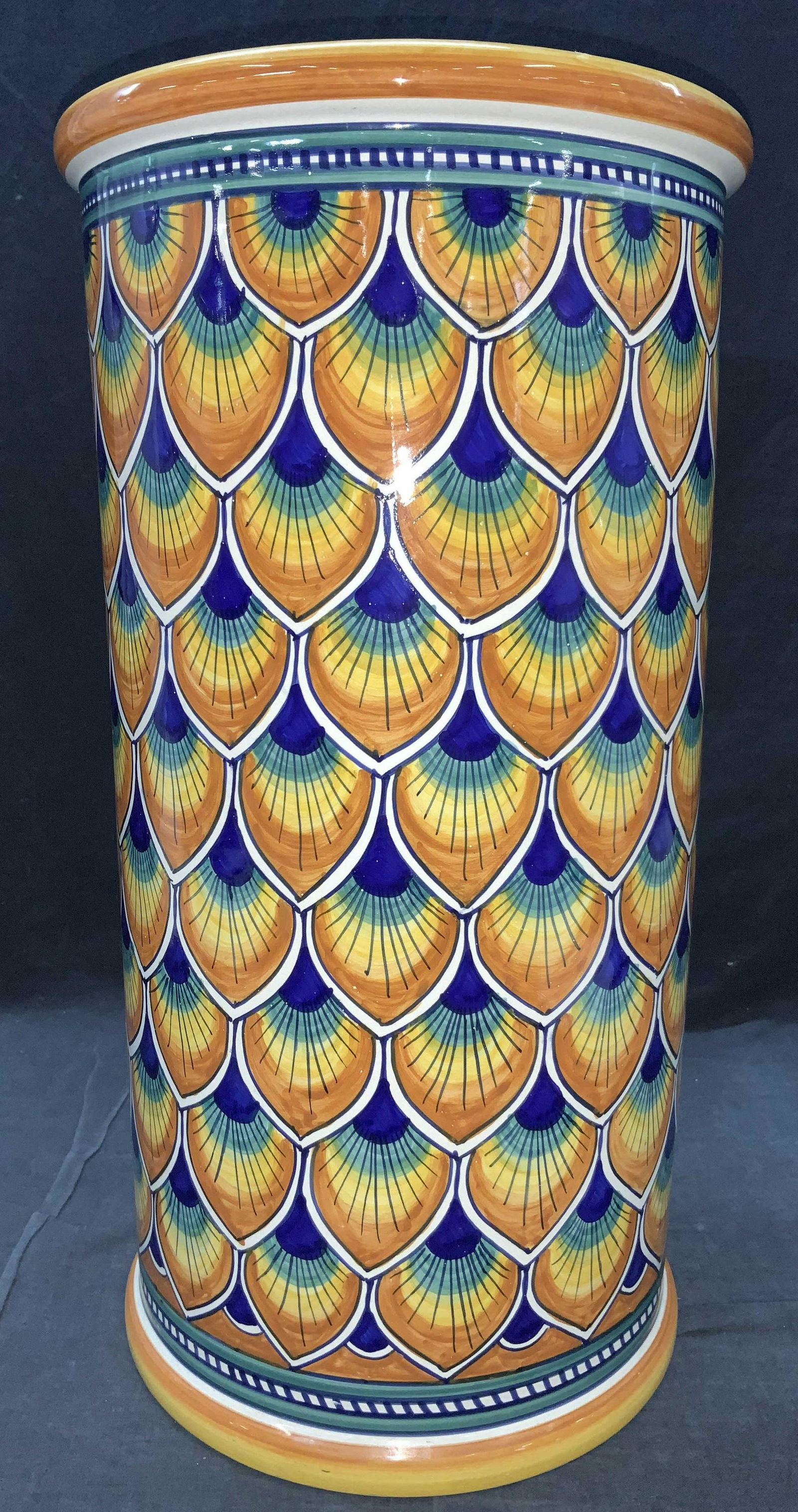 DIPINTO A MANO Ceramic Peacock Umbrella Holder (1 of 9)