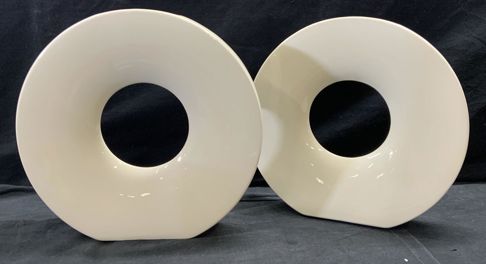 THE CONRAN SHOP Pair White Donut Porcelain Vases (1 of 9)