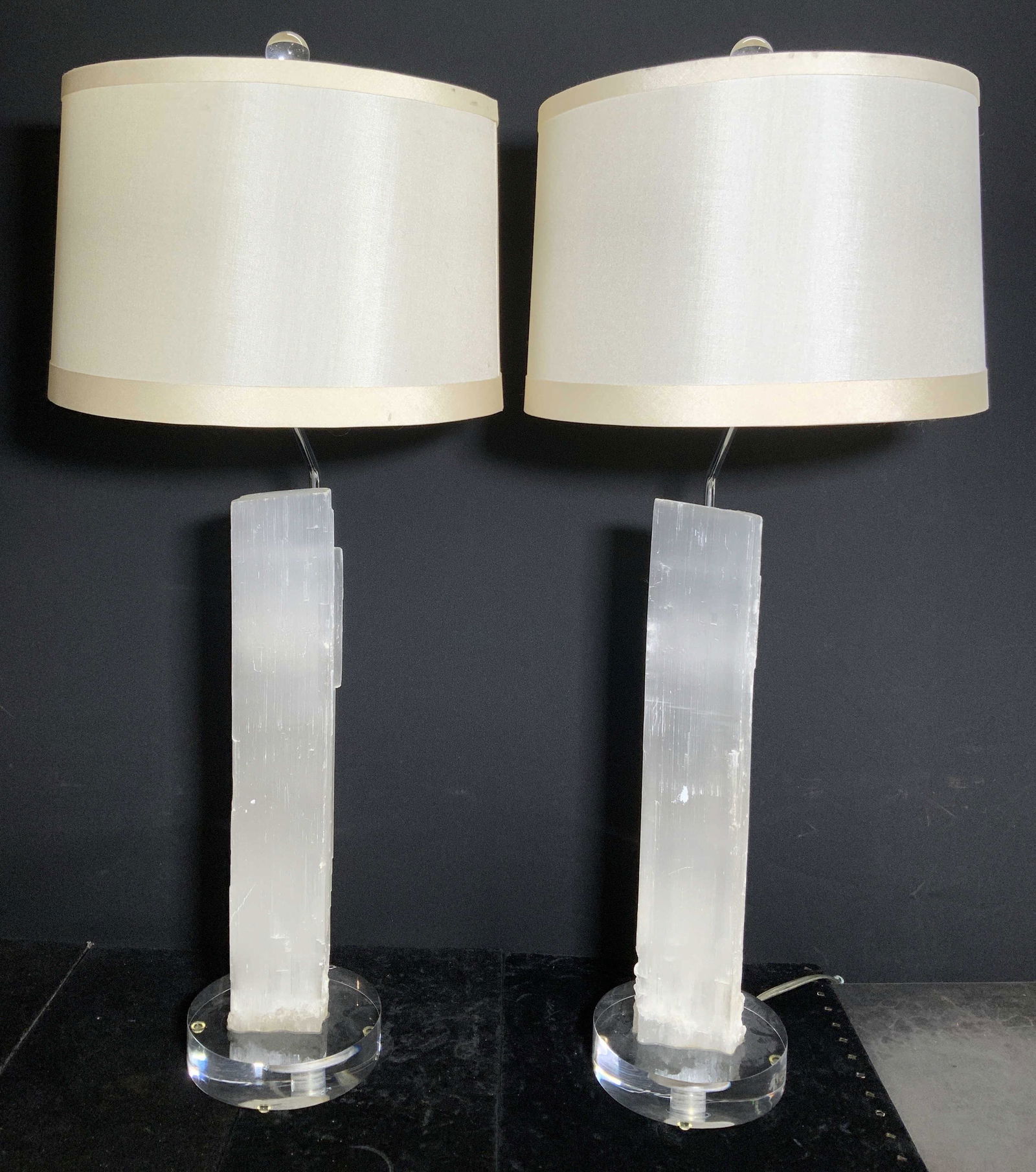 Signed BRENDA HOUSTON Pair Selenite & Lucite Lamps (1 of 14)