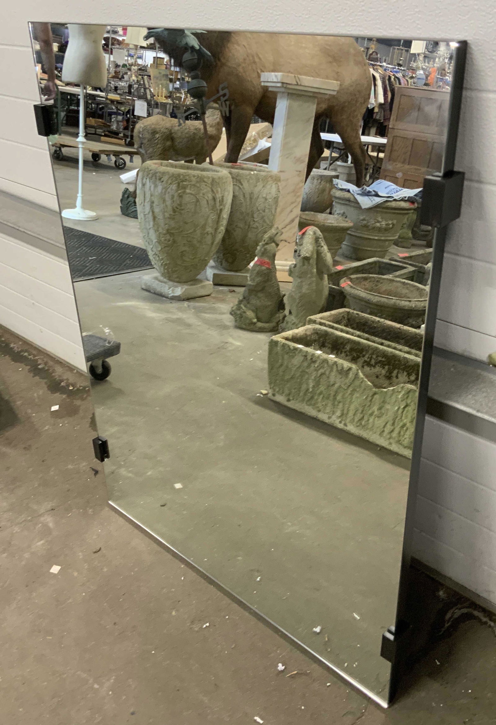 MIRROR IMAGE HOME Wall Mirror (1 of 9)