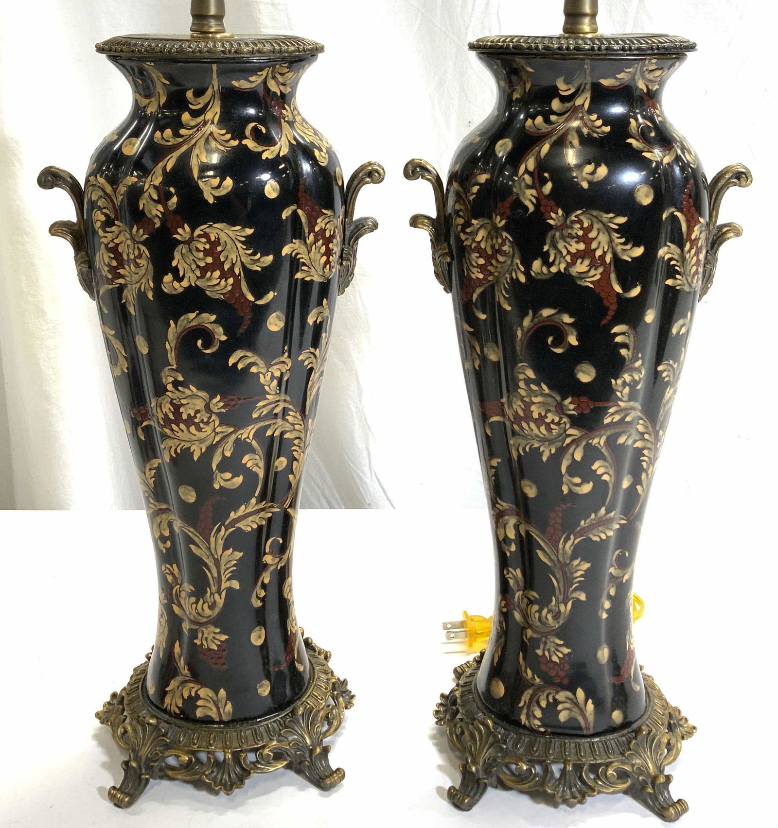 Pair Hand Painted Ceramic Porcelain Footed Lamps (1 of 12)