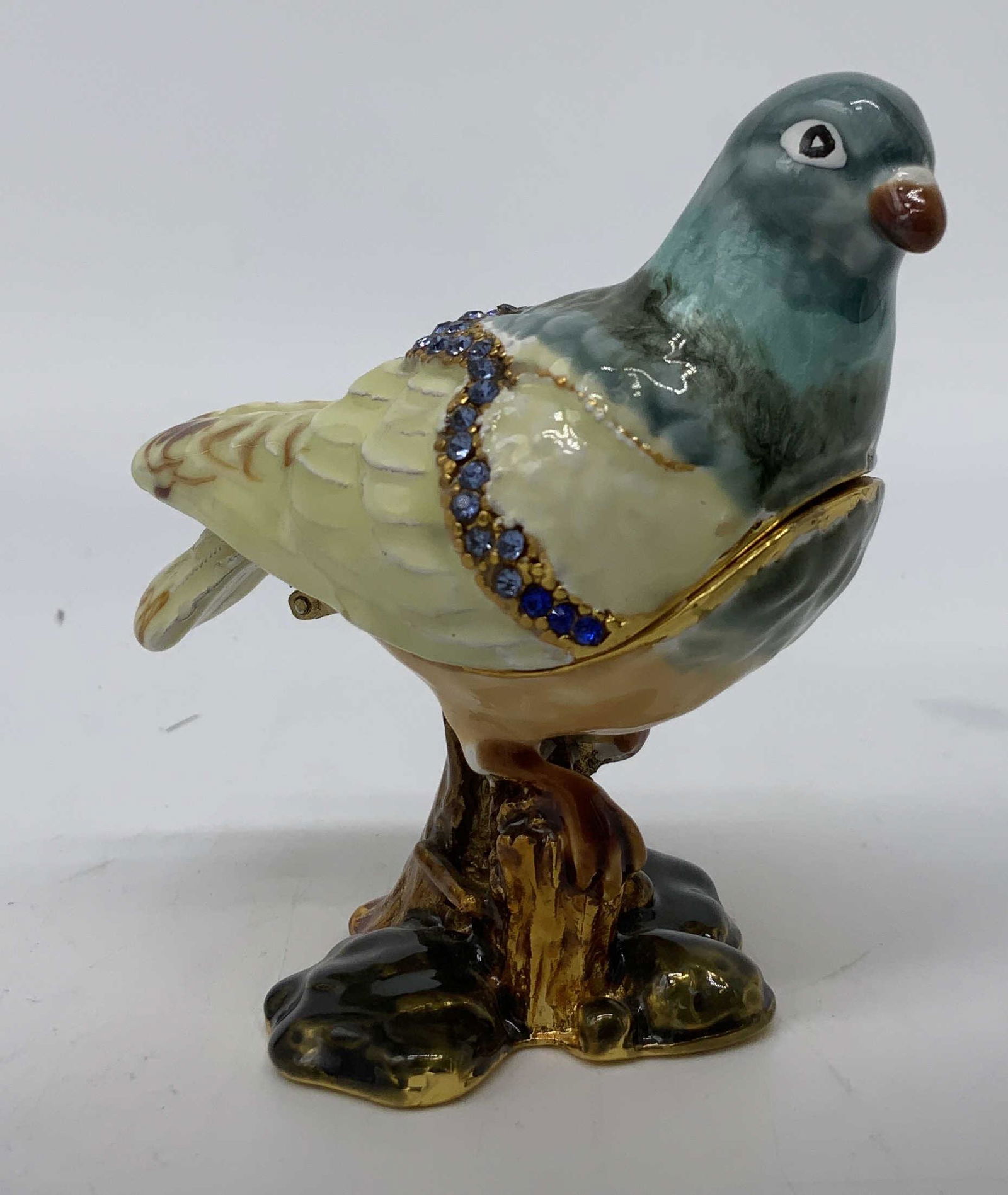 Vintage Bejeweled Pigeon Bird Pill Box (1 of 9)
