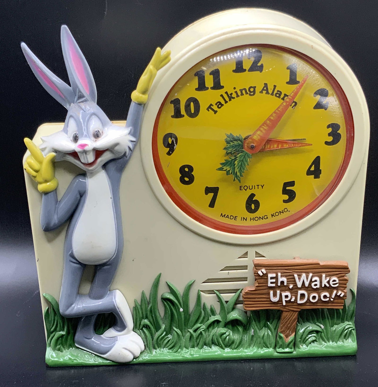 WARNER BROS Vintage BUGS BUNNY Alarm Clock (1 of 15)