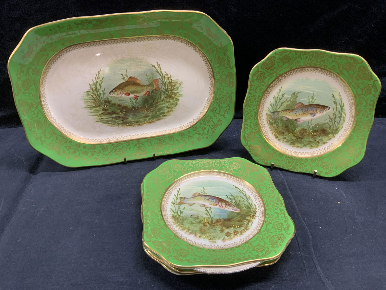 SOHO POTTERY Set 5 Porcelain Serving Dish & Plates (1 of 8)