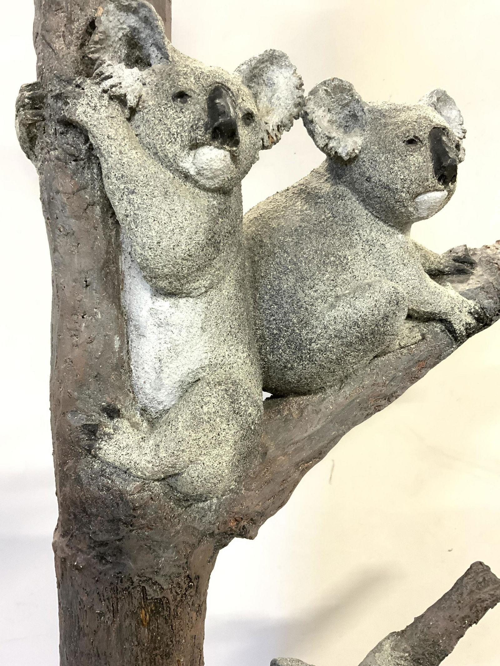 HandPaint Mixed Media Koalas On Tree Sculpture 6ft (1 of 11)