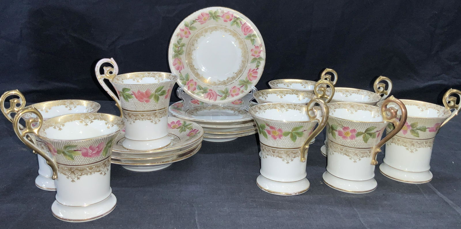 LIMOGES 17 Gold Gilt Porcelain Tea Set (1 of 13)