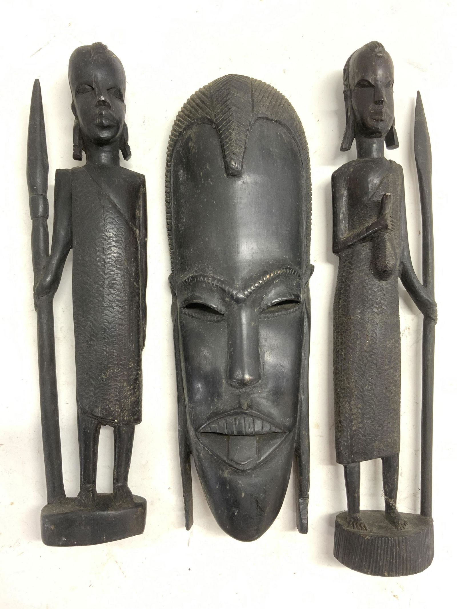 Lot 3 Carved Wooden Tribal Figures & Mask (1 of 8)