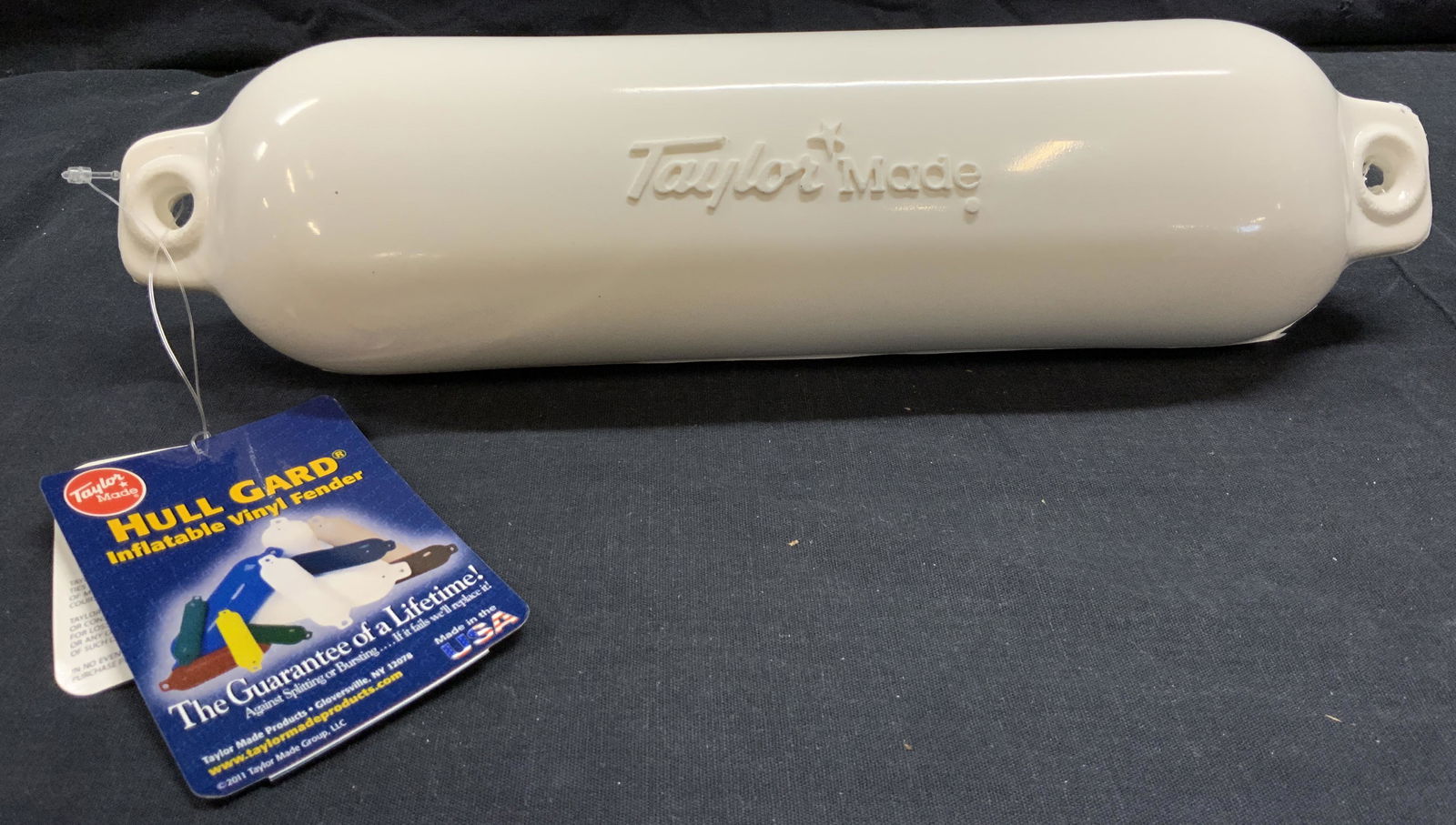Taylor Made HULL GARD Inflatable Vinyl Fender (1 of 6)