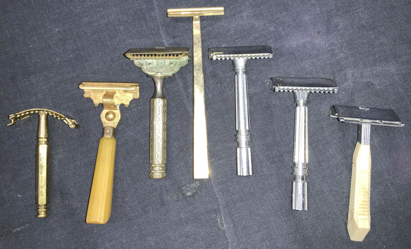 7 Vintage Gem & Curvfit Razor Handles (1 of 9)