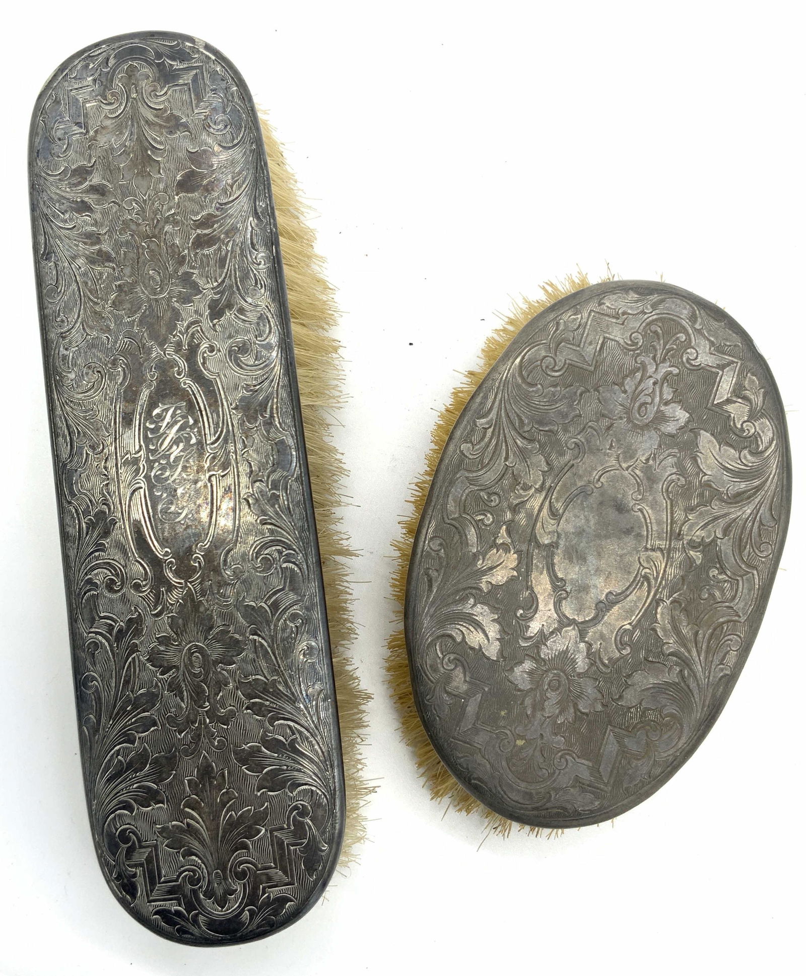2 Vintage Victorian Style Etched Brushes (1 of 8)