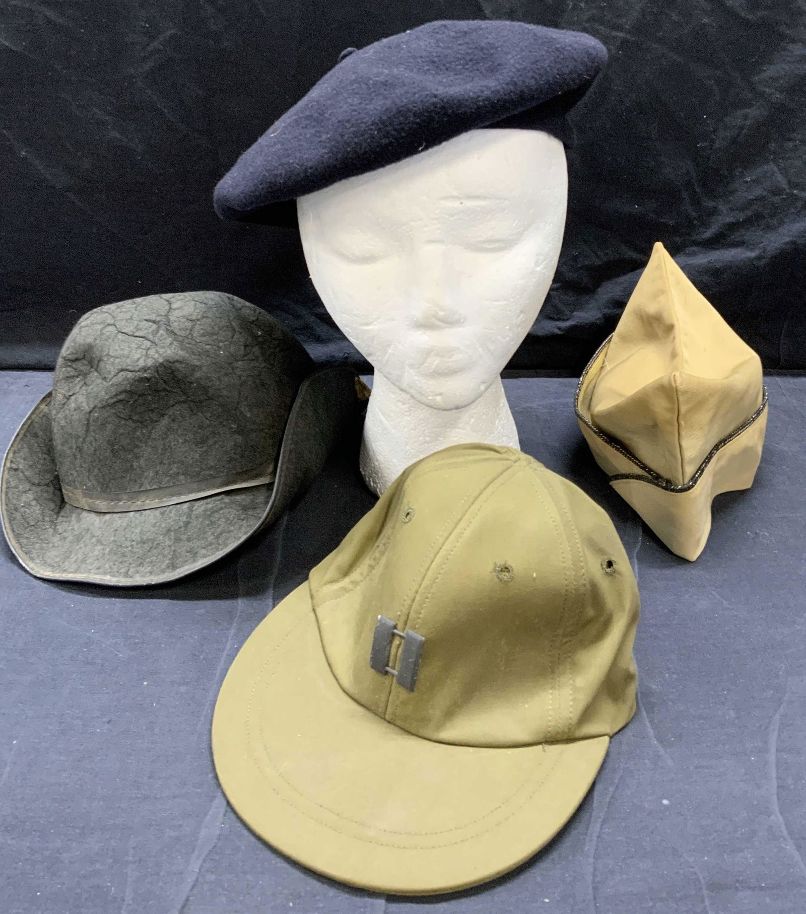 Lot 4 Vintage Hats (1 of 4)