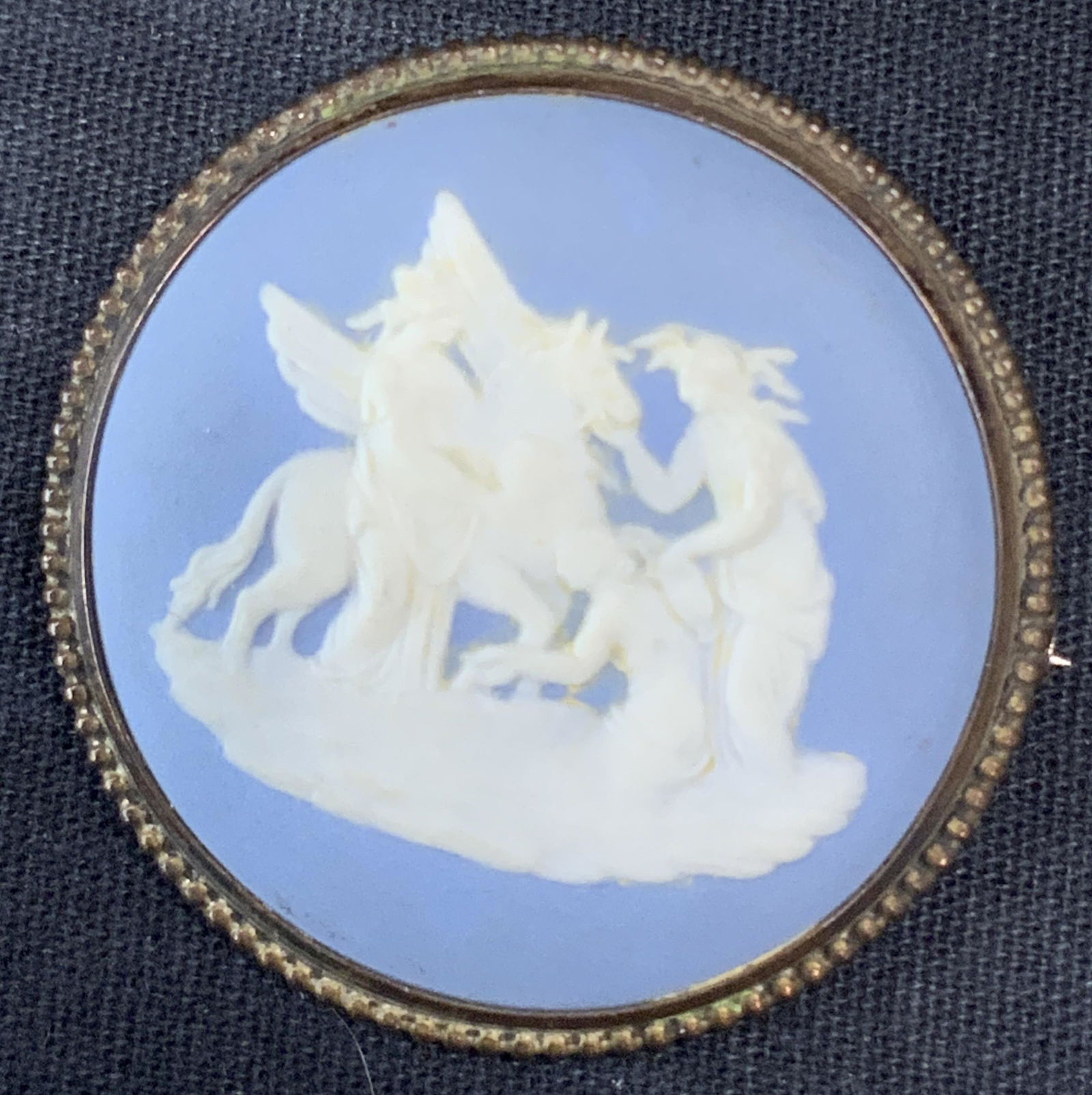 WEDGEWOOD Jasperware & Silver Brooch (1 of 4)