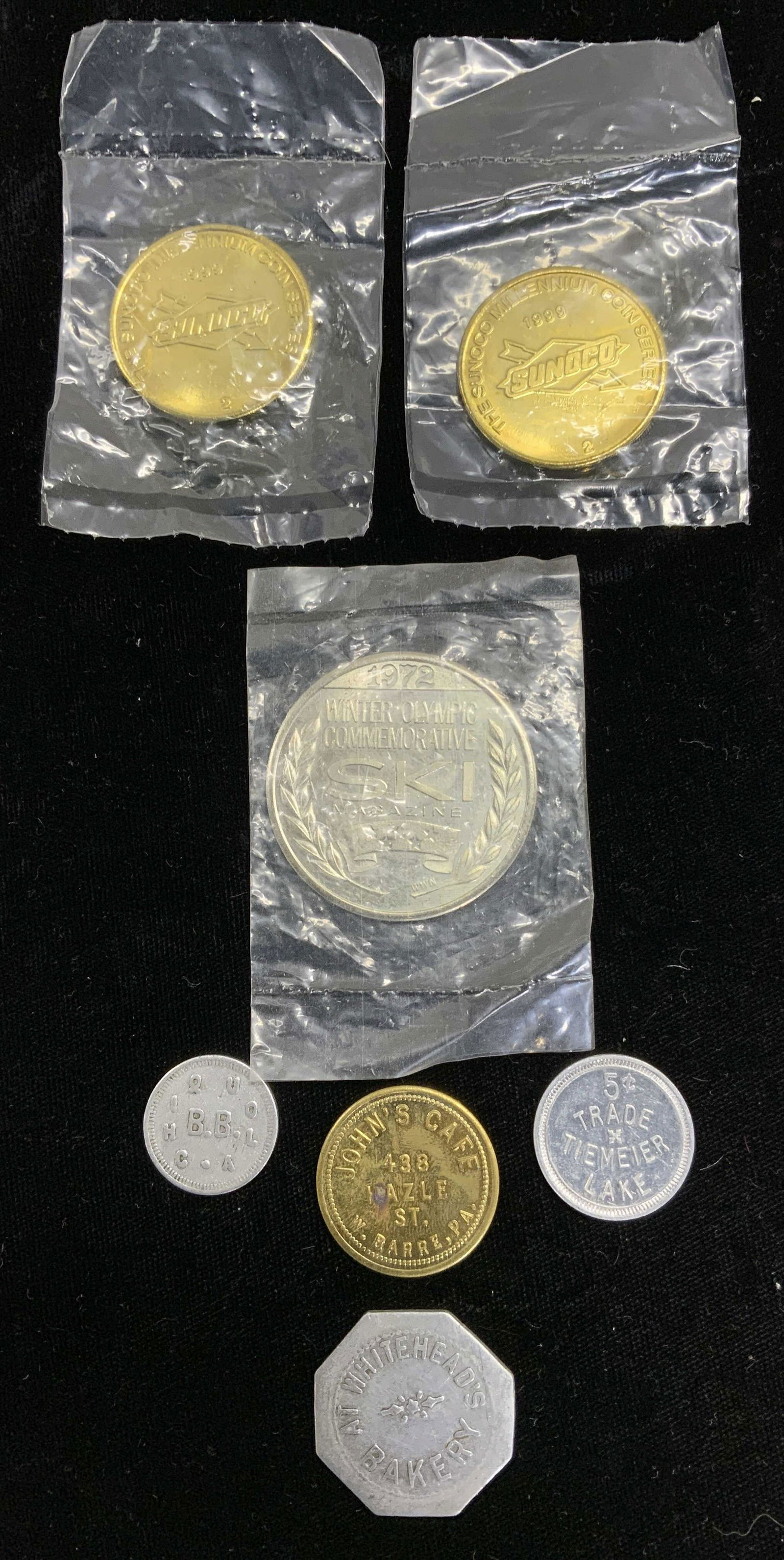 Lot 7 Assorted Vintage Medallions & Coins (1 of 7)