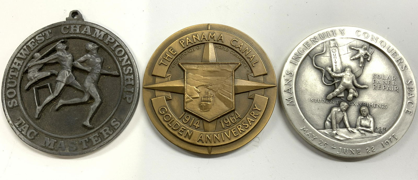 Lot 3 Assorted Circular Medallions (1 of 7)