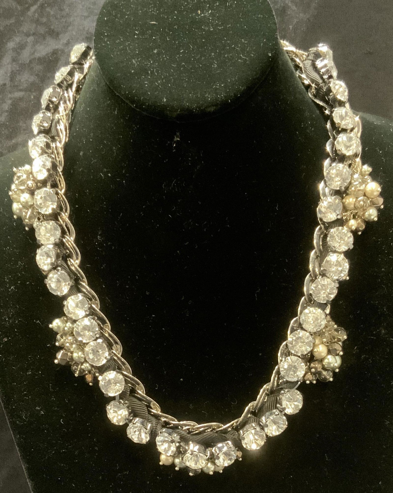 ANN TAYLOR Silver & Crystal Style Necklace NWT (1 of 4)