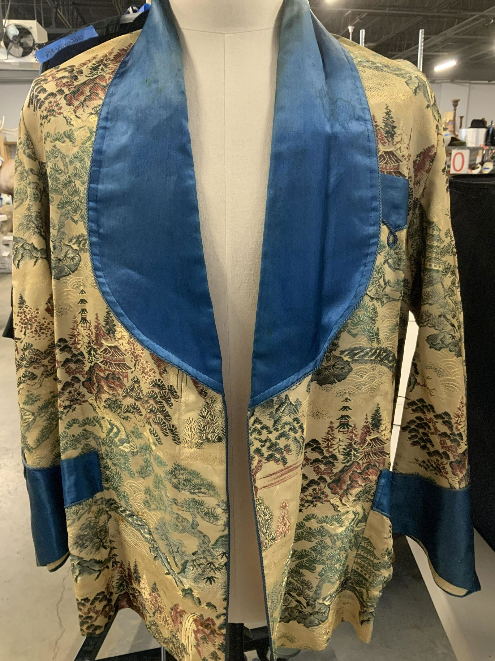 FUJIYAMA Vtg Asian Brocade Smoking Jacket, Japan: Signed Original label FUJIYAMA SAKURA . Mens or womens jacket, teal collar and pocket accents. Depicts Japanese a scenery and Japanese trees. Specked with gold thread, green, burgundy and black. Has s