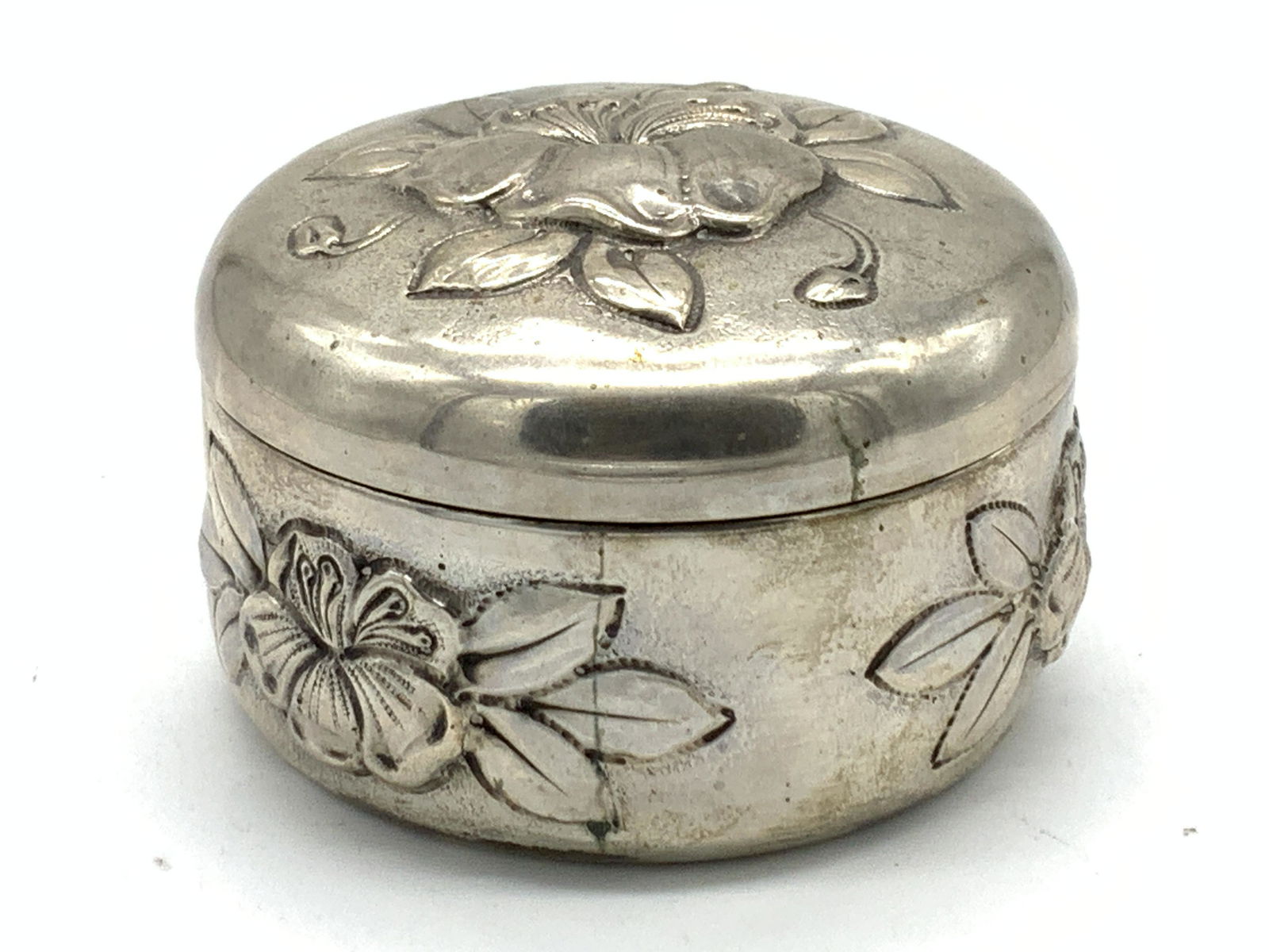 Silver Embossed Flower Trinket Box (1 of 9)