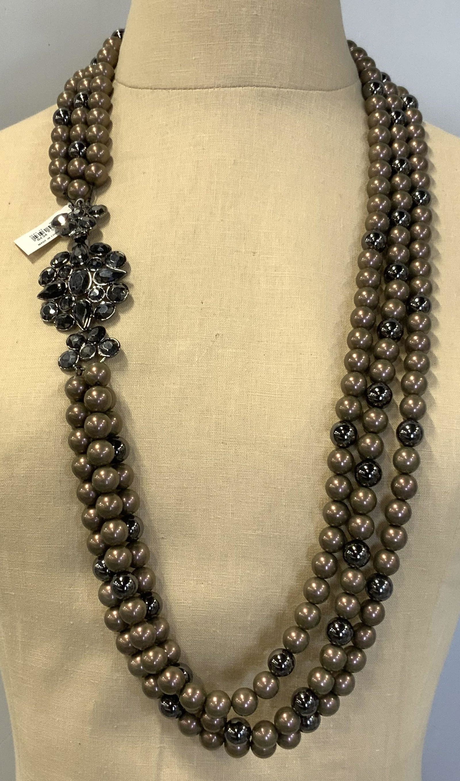 ANN TAYLOR Triple Strand Pearlescent Necklace NWT (1 of 4)