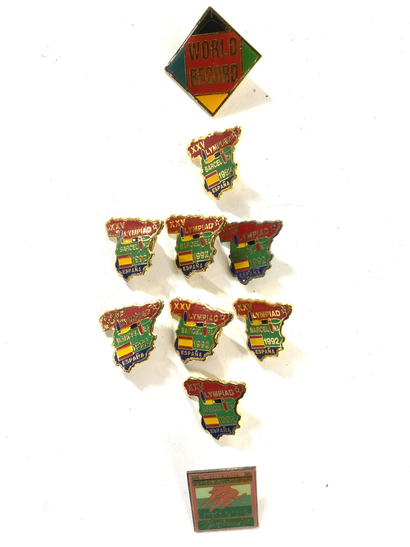 Lot 10 Assorted Pins (1 of 8)