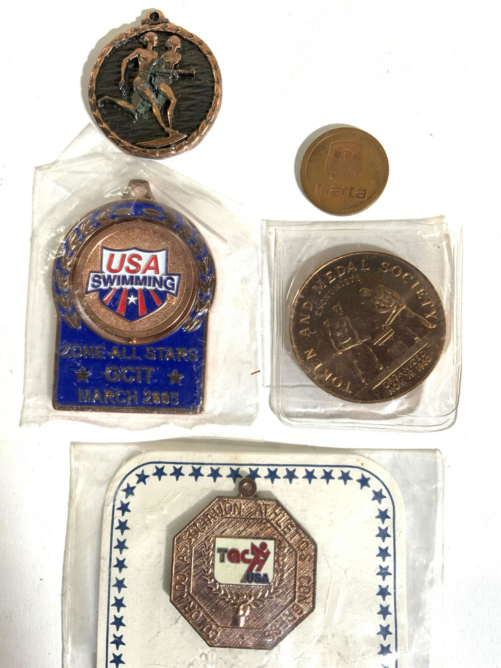Lot 5 Assorted Medals & Coins (1 of 6)