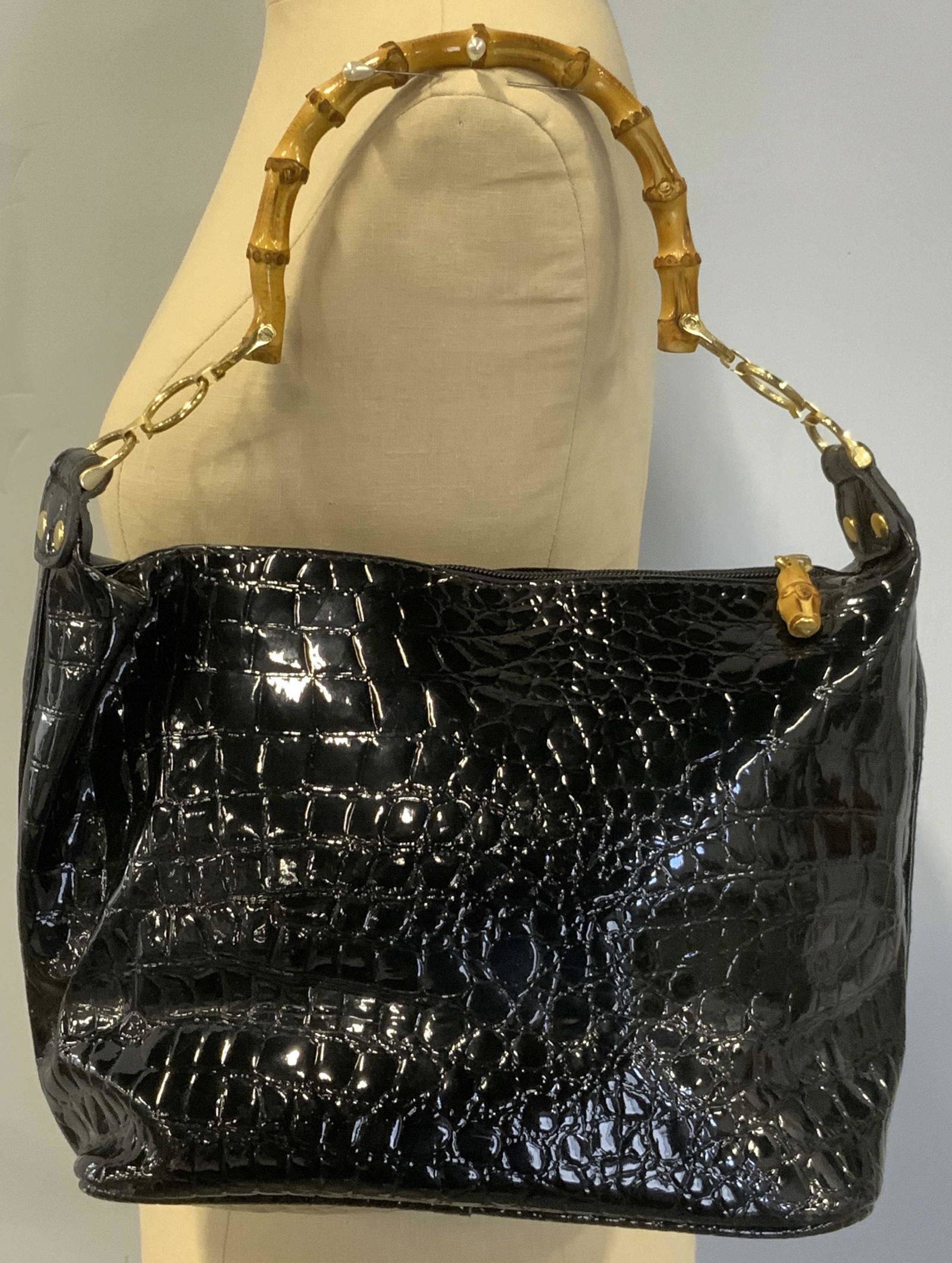 Vtg. Embossed Crocodile Style Leather Like Handbag (1 of 5)