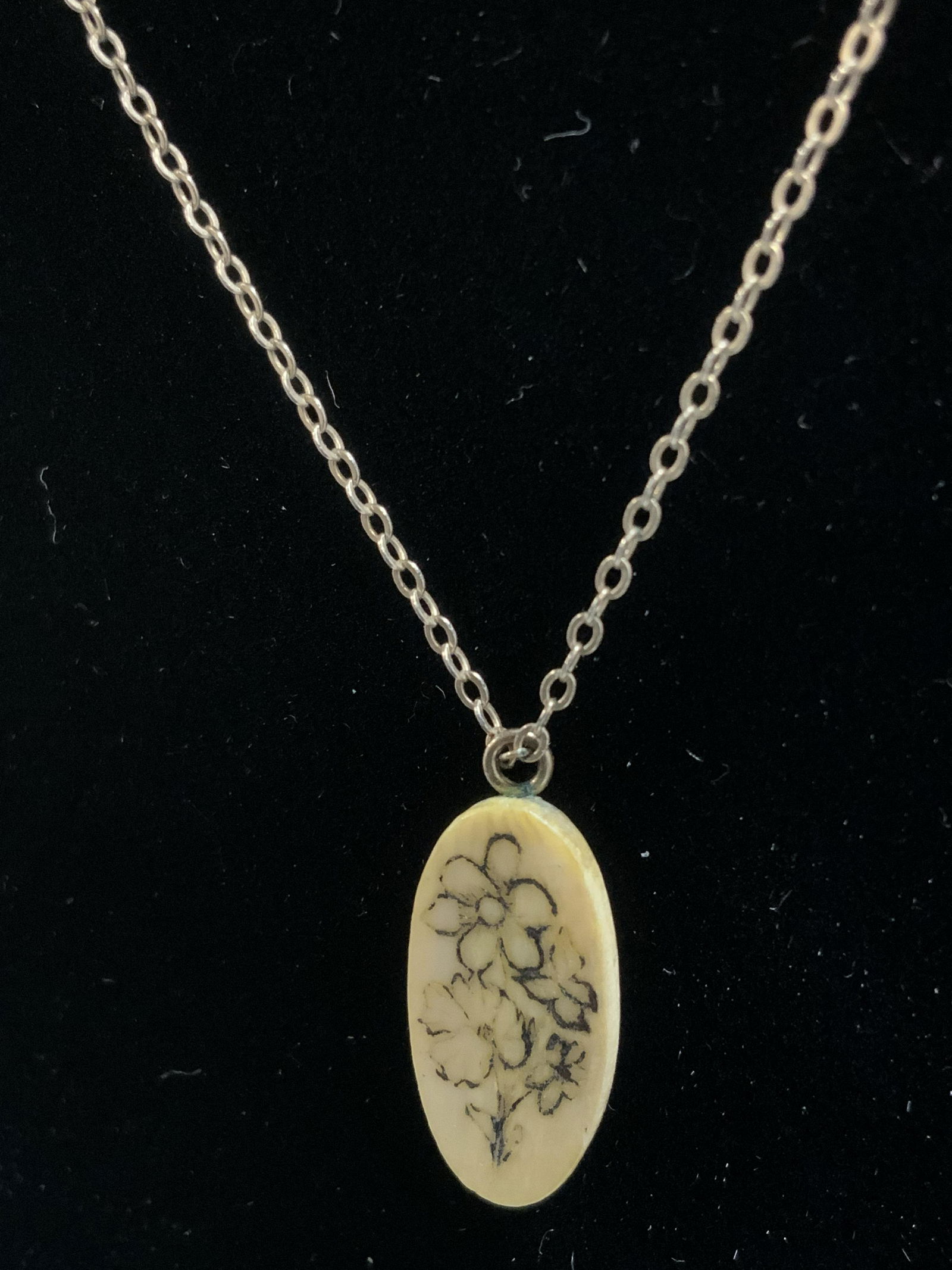 Gold Toned Pendant Necklace, INDIA (1 of 5)