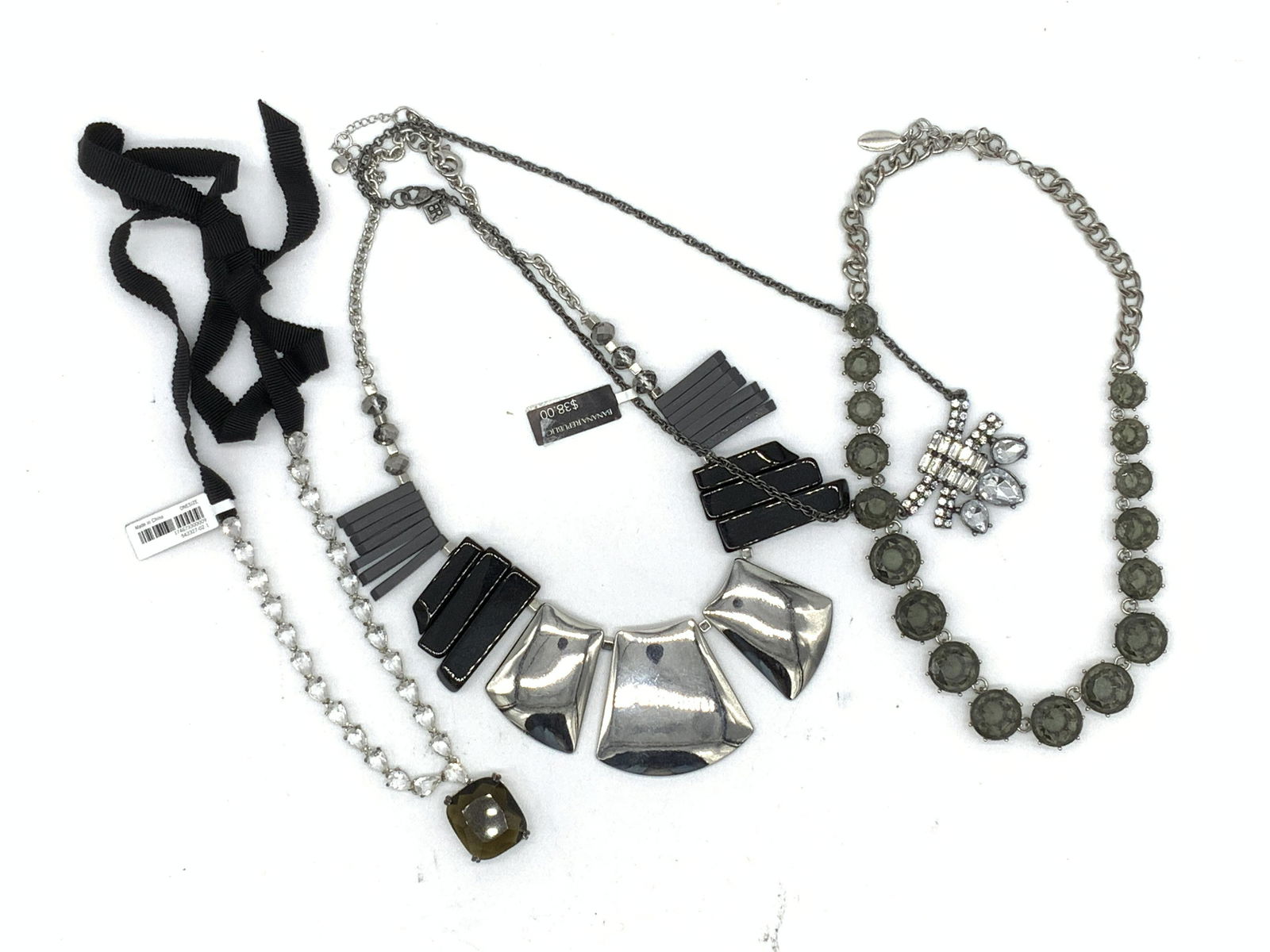 Lot of 4 Costume Necklaces (1 of 5)