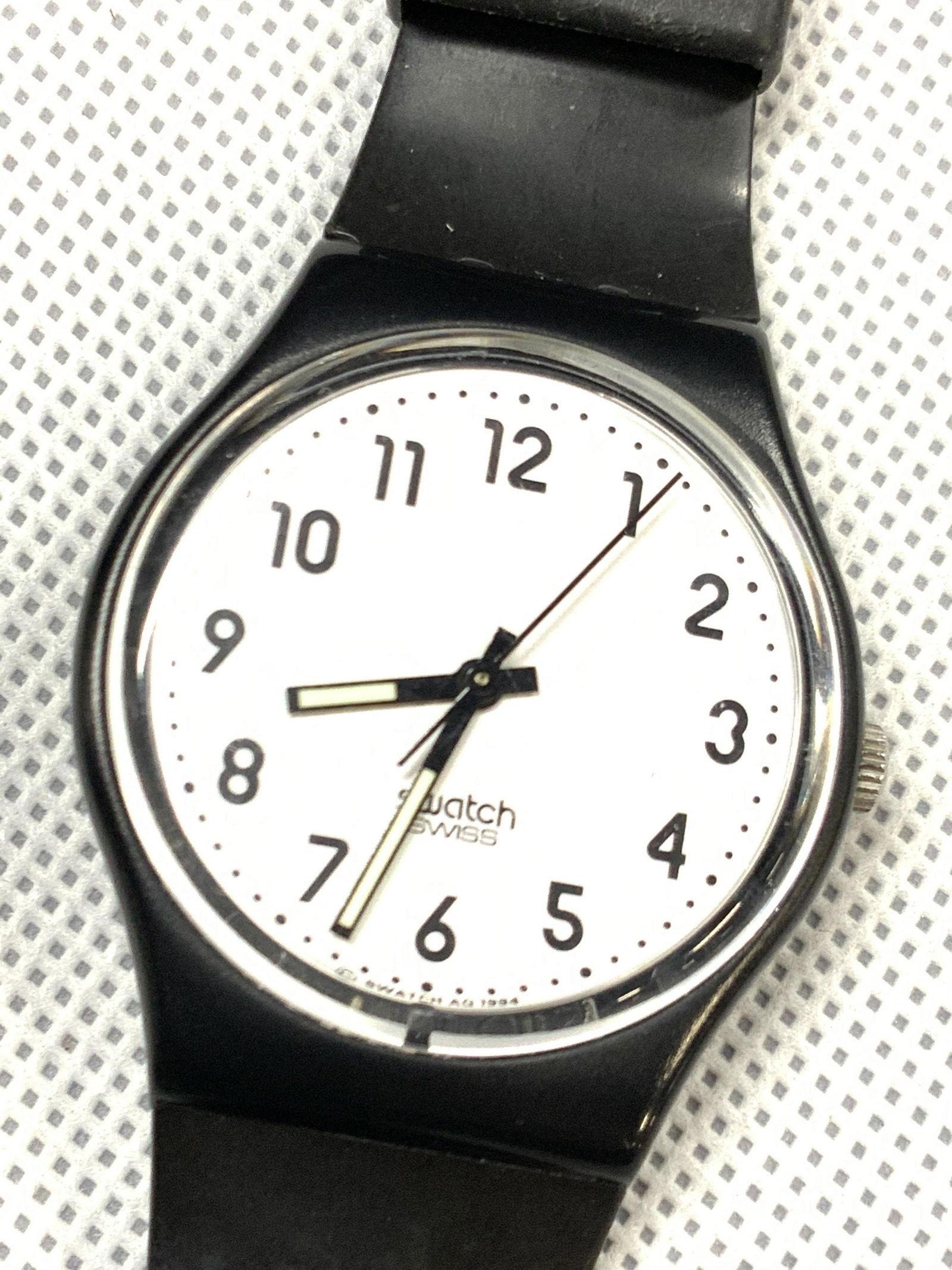 Black Rubby SWATCH Wrist Watch (1 of 6)